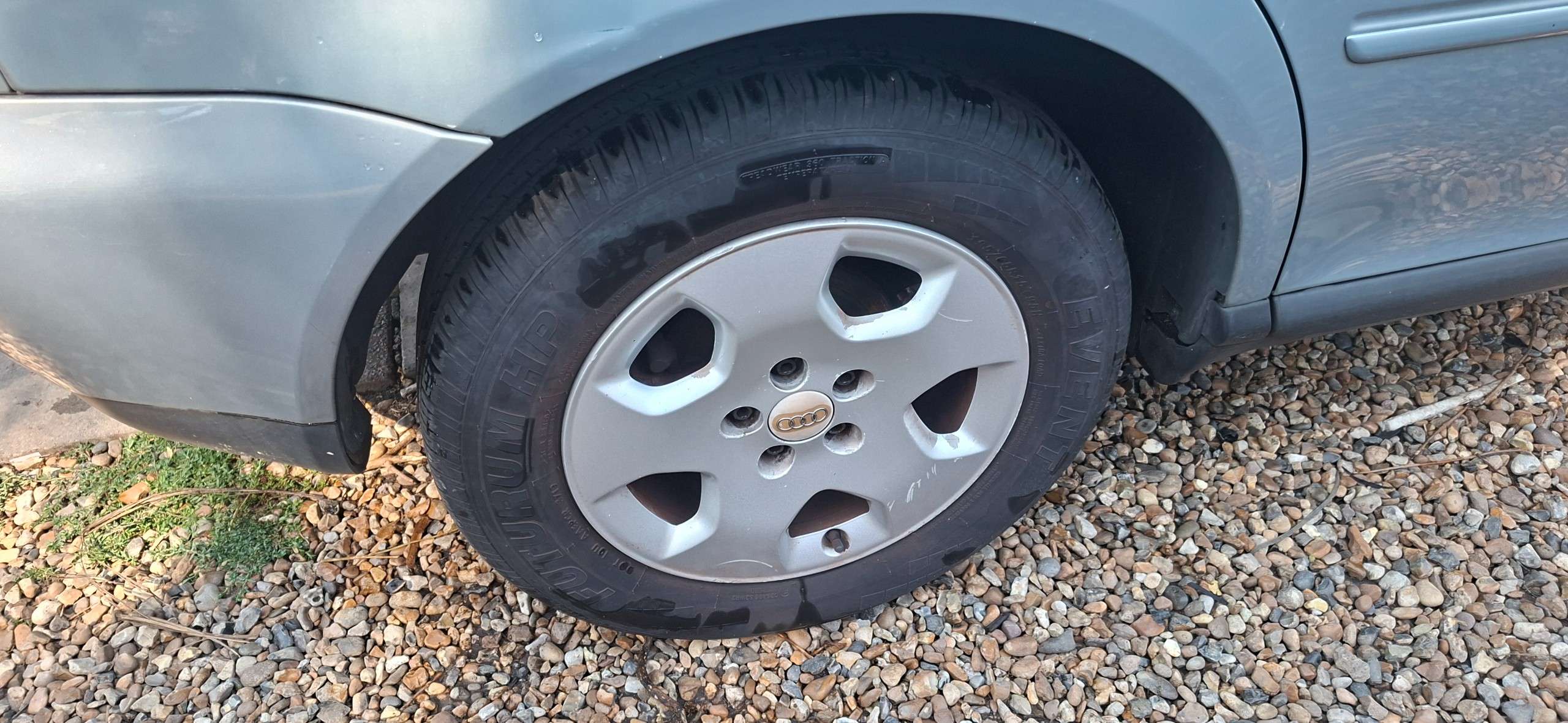 A 2002 AUDI A3 1.8 SE Hatchback 5dr Petrol Manual (202 g/km, 125 bhp) A 2002 AUDI A3 1.8 SE Hatchback 5dr Petrol Manual (202 g/km, 125 bhp)