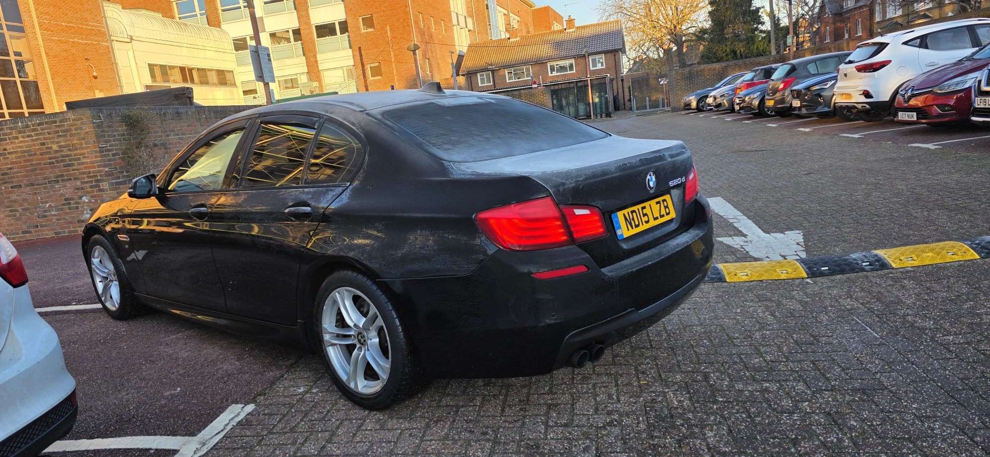 A 2015 BMW 5 SERIES 2.0 520d M Sport Saloon 4dr Diesel Auto Euro 6 (s/s) (190 ps) A 2015 BMW 5 SERIES 2.0 520d M Sport Saloon 4dr Diesel Auto Euro 6 (s/s) (190 ps)