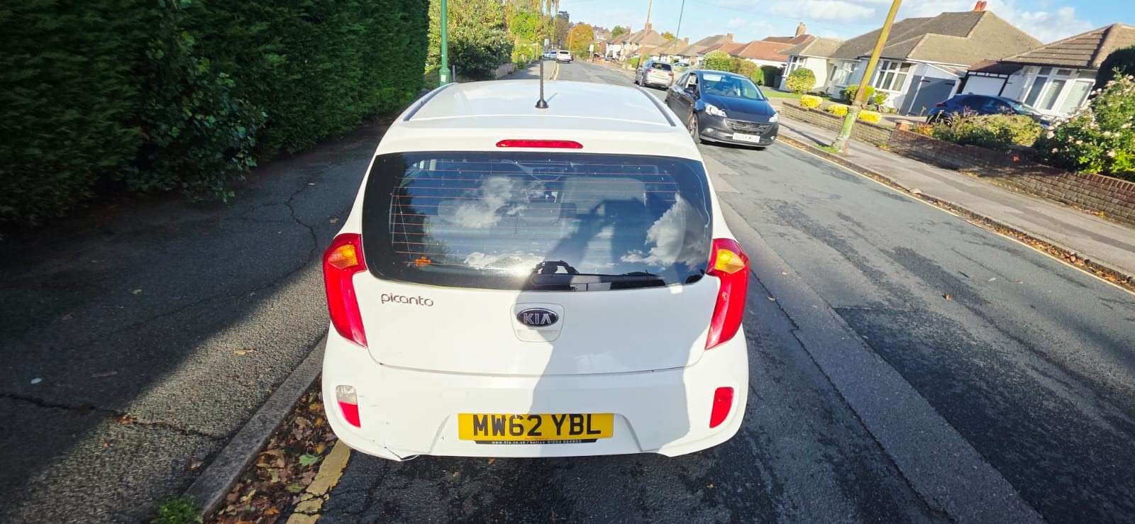 A 2013 KIA PICANTO 1.0 1 Hatchback 5dr Petrol Manual Euro 5 (68 bhp) A 2013 KIA PICANTO 1.0 1 Hatchback 5dr Petrol Manual Euro 5 (68 bhp)