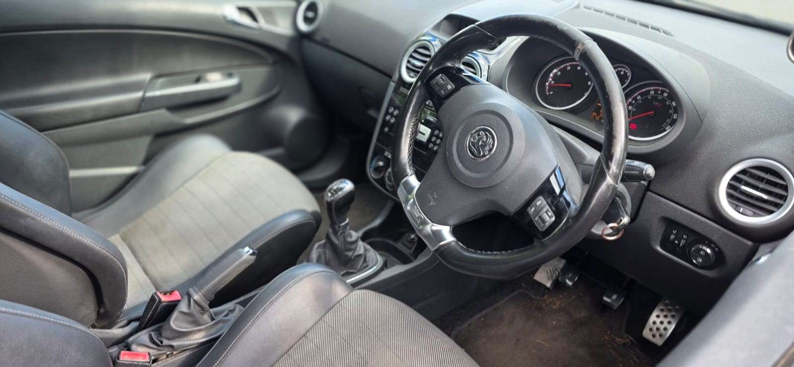 2011 VAUXHALL CORSA 2011 VAUXHALL CORSA
