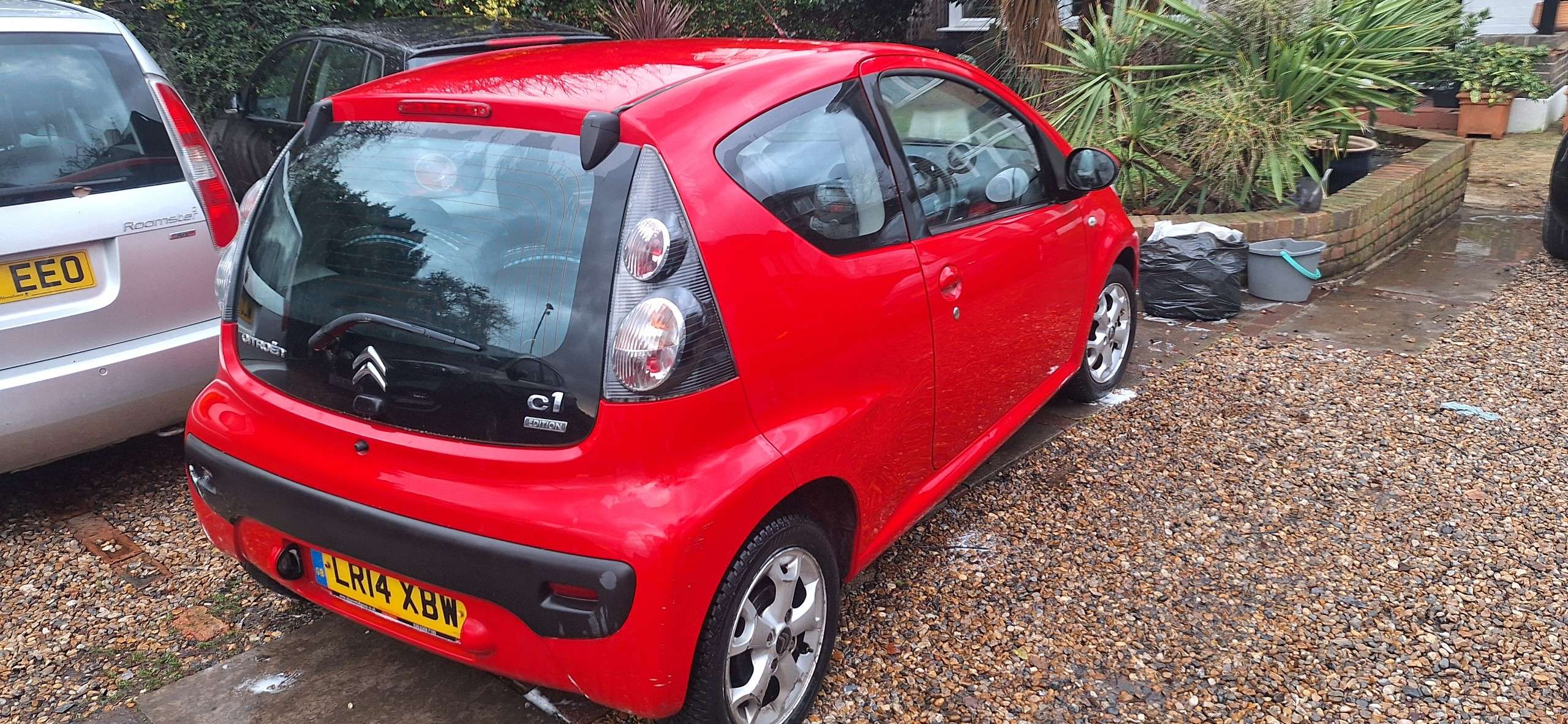 A 2014 CITROEN C1 1.0i Edition Hatchback 3dr Petrol Manual Euro 5 (68 ps) A 2014 CITROEN C1 1.0i Edition Hatchback 3dr Petrol Manual Euro 5 (68 ps)