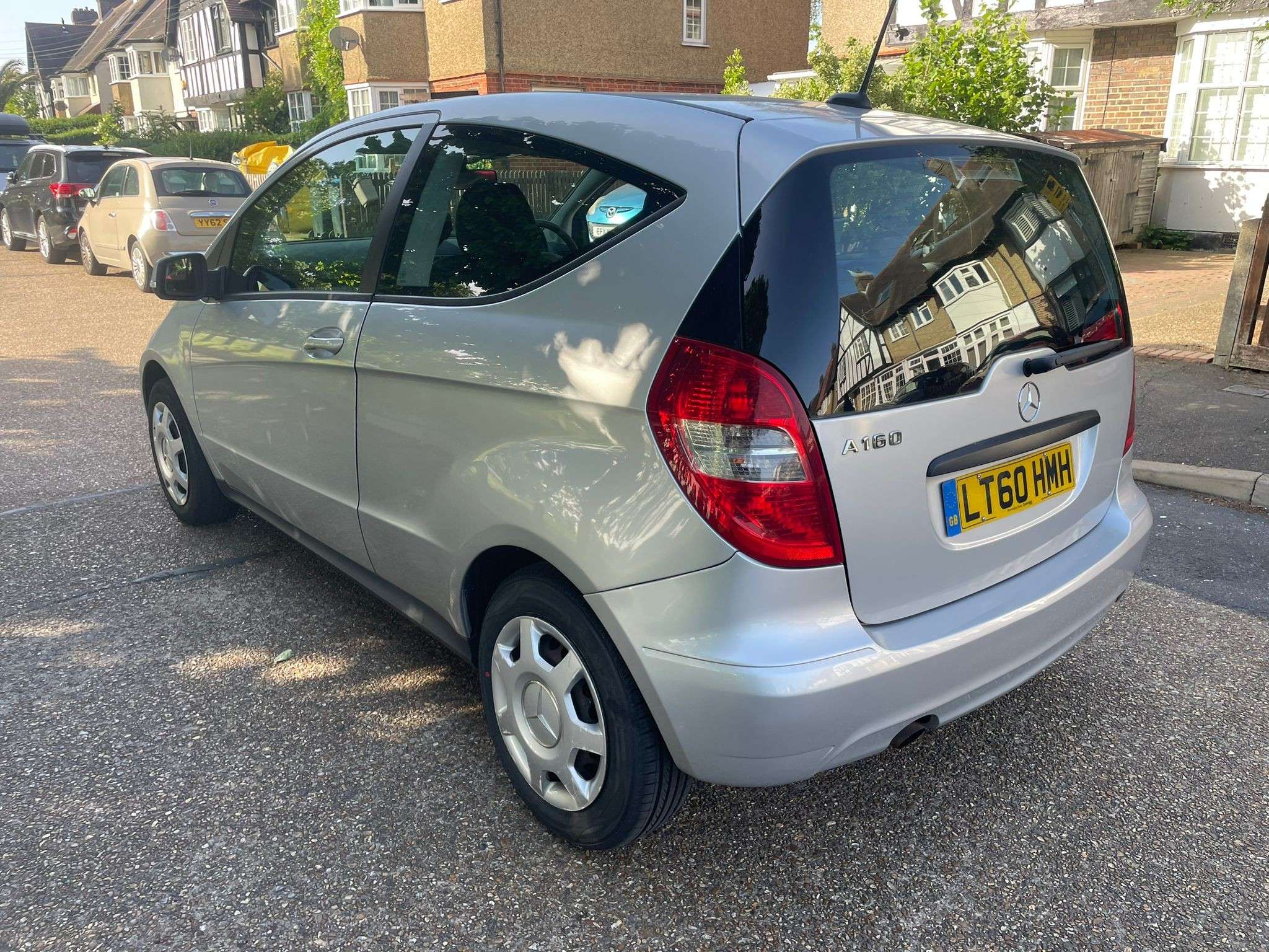 A 2010 MERCEDES-BENZ A CLASS 1.5 A160 BlueEfficiency Classic SE Hatchback 3dr Petrol Manual (139 g/km, 95 bhp) A 2010 MERCEDES-BENZ A CLASS 1.5 A160 BlueEfficiency Classic SE Hatchback 3dr Petrol Manual (139 g/km, 95 bhp)