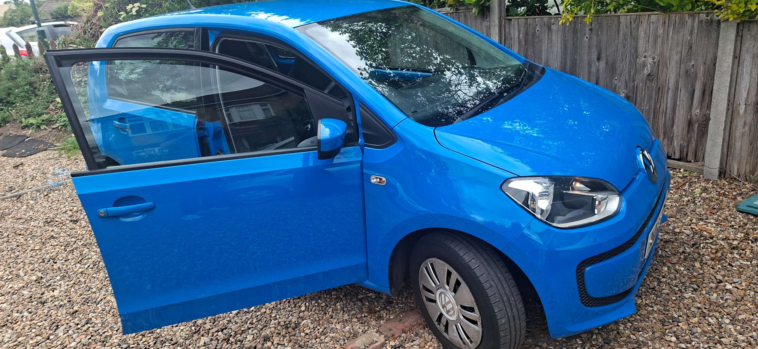 2015 VOLKSWAGEN UP! 2015 VOLKSWAGEN UP!