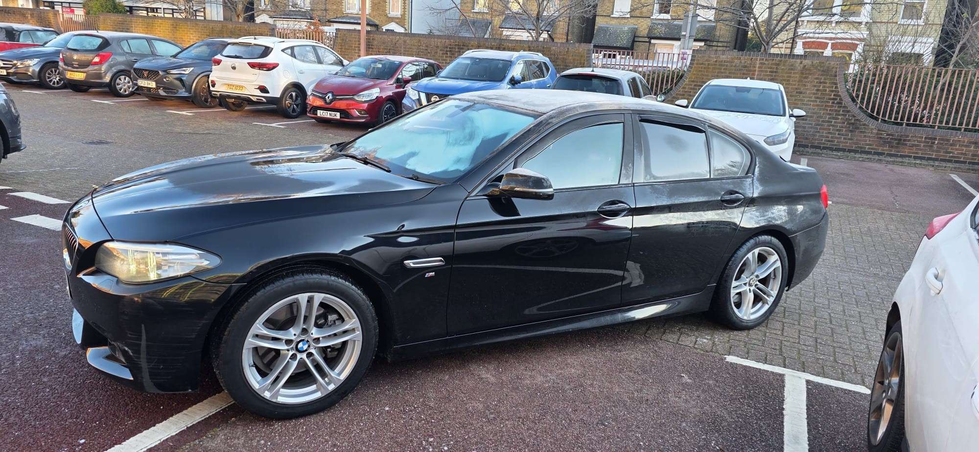 A 2015 BMW 5 SERIES 2.0 520d M Sport Saloon 4dr Diesel Auto Euro 6 (s/s) (190 ps) A 2015 BMW 5 SERIES 2.0 520d M Sport Saloon 4dr Diesel Auto Euro 6 (s/s) (190 ps)