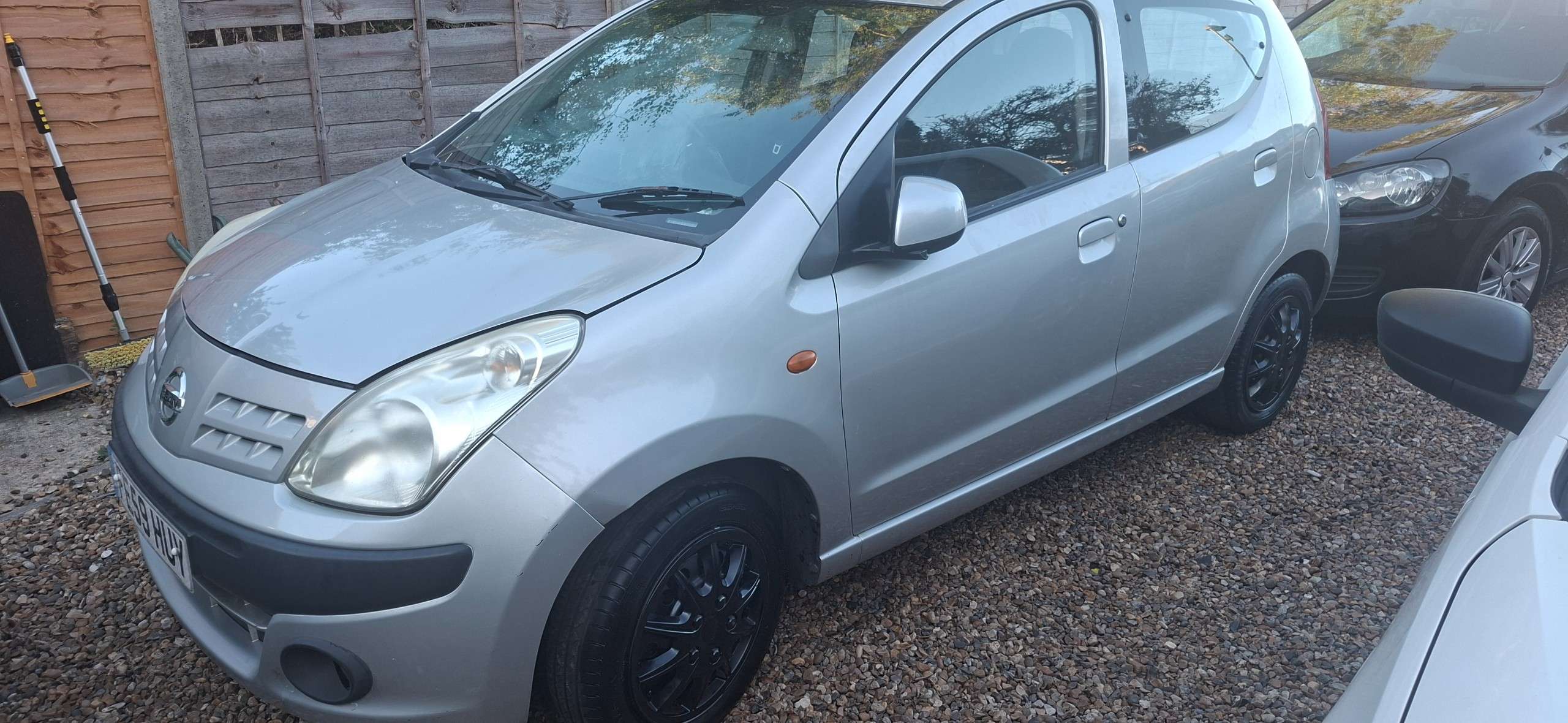 A 2009 NISSAN PIXO 1.0 n-tec Hatchback 5dr Petrol Manual Euro 5 (68 ps) A 2009 NISSAN PIXO 1.0 n-tec Hatchback 5dr Petrol Manual Euro 5 (68 ps)