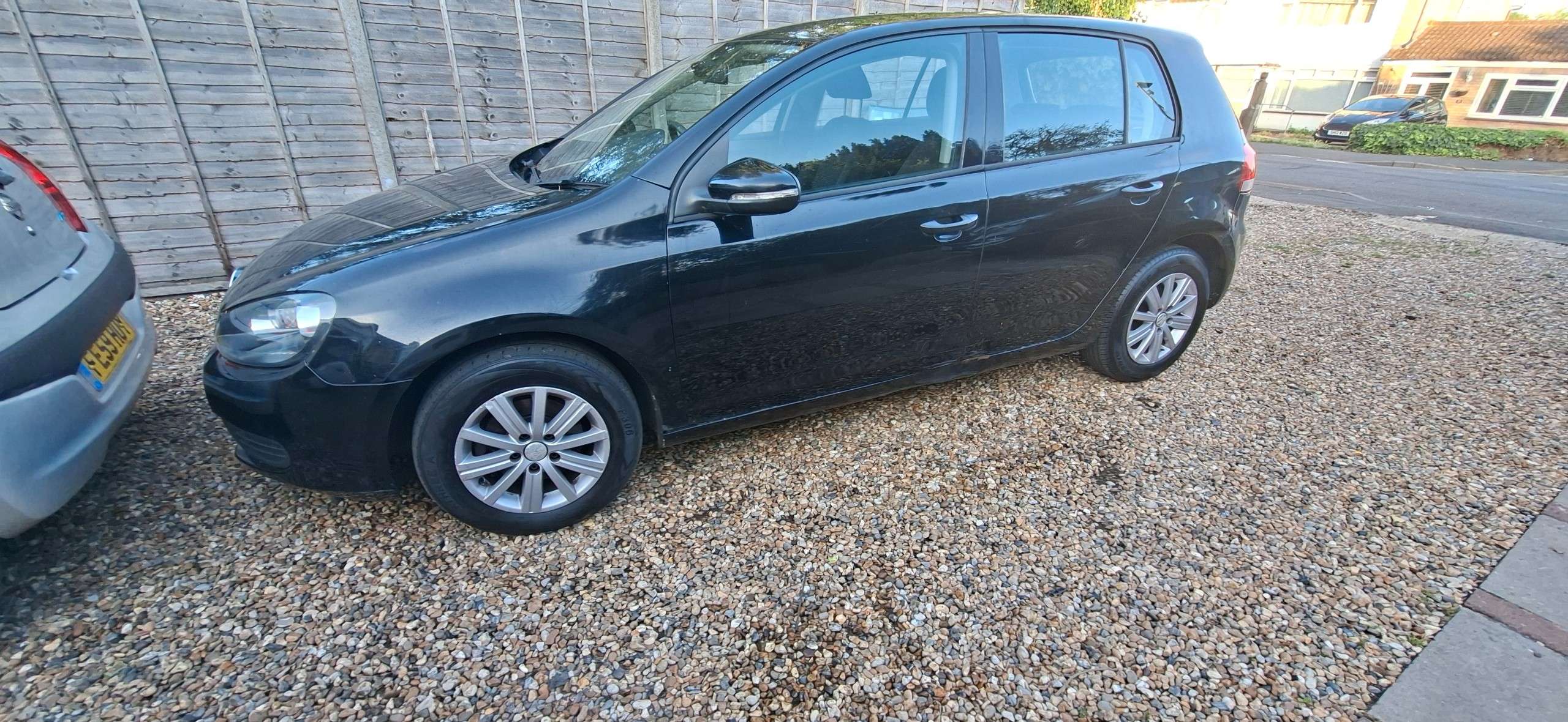 A 2010 VOLKSWAGEN GOLF 1.4 S Hatchback 5dr Petrol Manual Euro 5 (80 ps) A 2010 VOLKSWAGEN GOLF 1.4 S Hatchback 5dr Petrol Manual Euro 5 (80 ps)