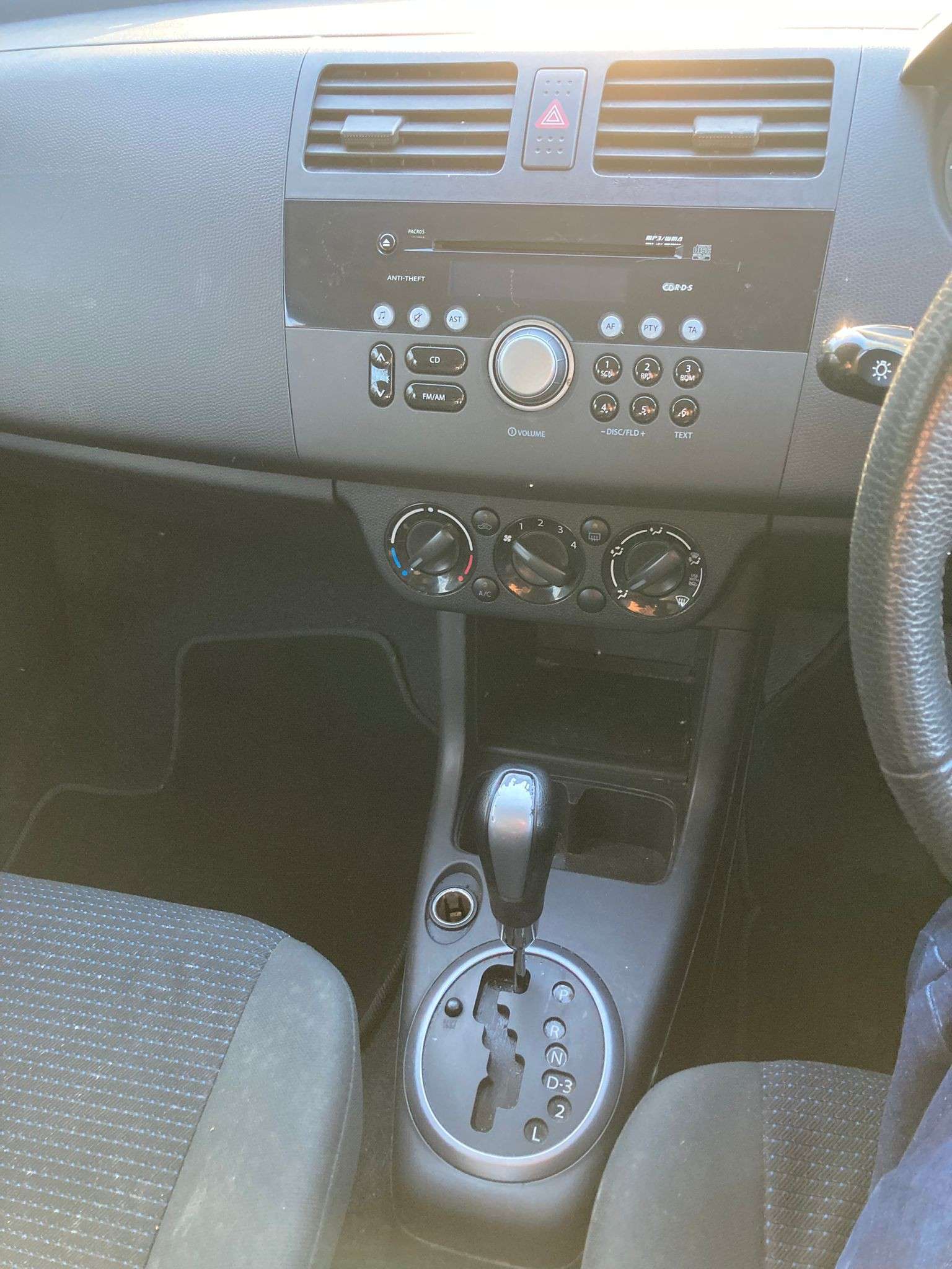 2009 SUZUKI SWIFT 2009 SUZUKI SWIFT