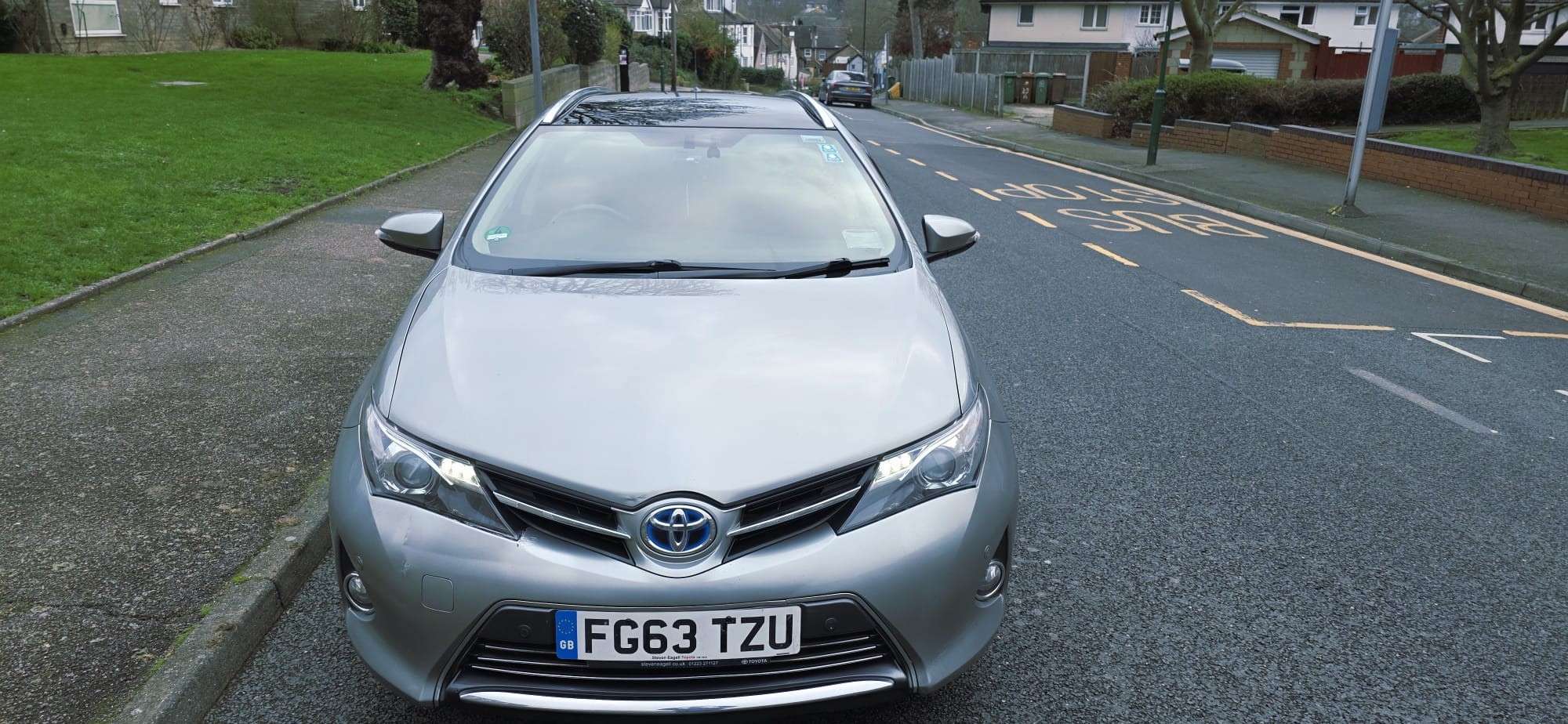 A 2013 TOYOTA AURIS 1.8 VVT-h Excel Touring Sports 5dr Petrol Hybrid CVT Euro 5 (s/s) (136 ps) A 2013 TOYOTA AURIS 1.8 VVT-h Excel Touring Sports 5dr Petrol Hybrid CVT Euro 5 (s/s) (136 ps)