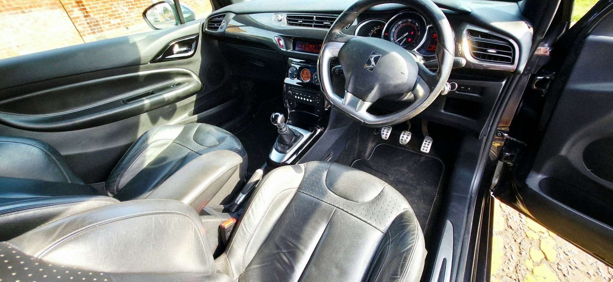 2011 CITROEN DS3 2011 CITROEN DS3