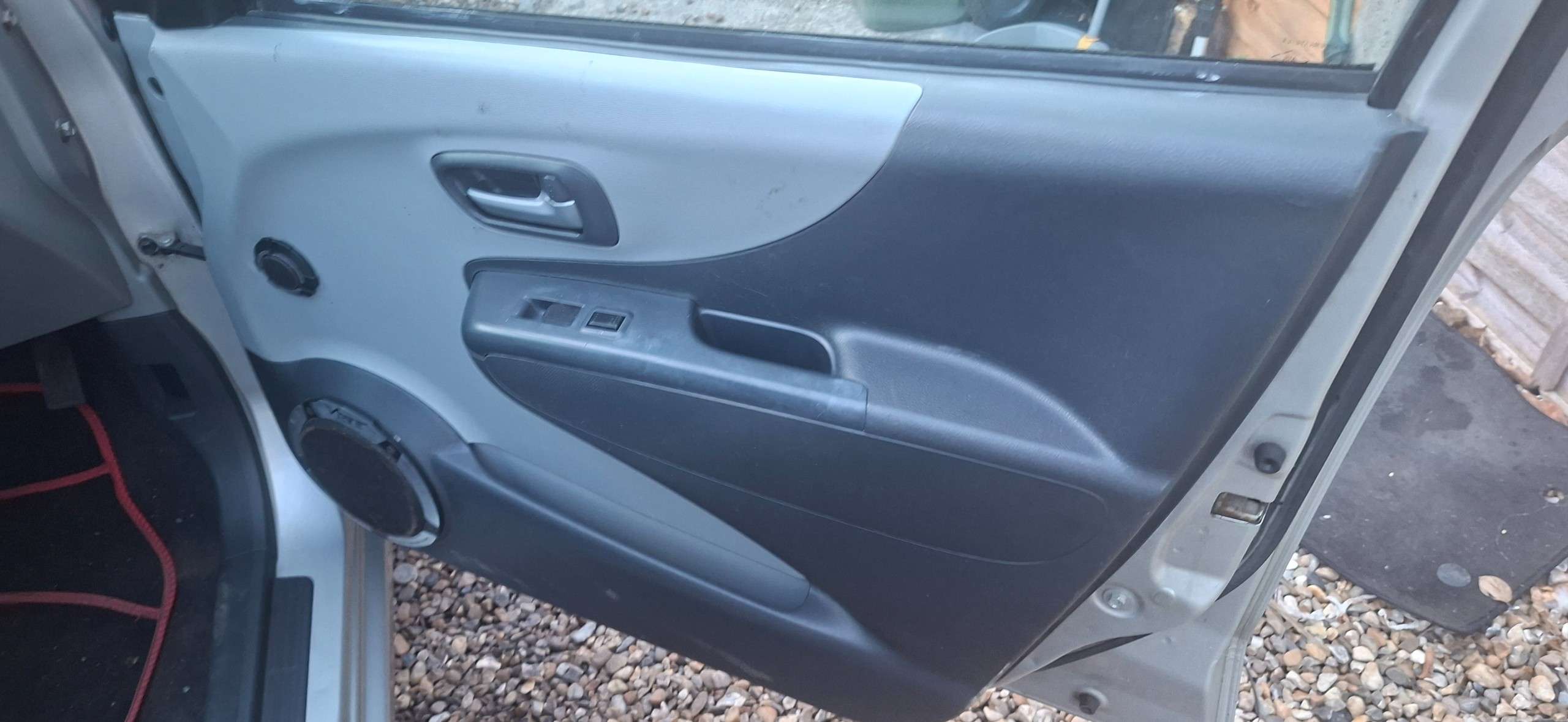 A 2009 NISSAN PIXO 1.0 n-tec Hatchback 5dr Petrol Manual Euro 5 (68 ps) A 2009 NISSAN PIXO 1.0 n-tec Hatchback 5dr Petrol Manual Euro 5 (68 ps)