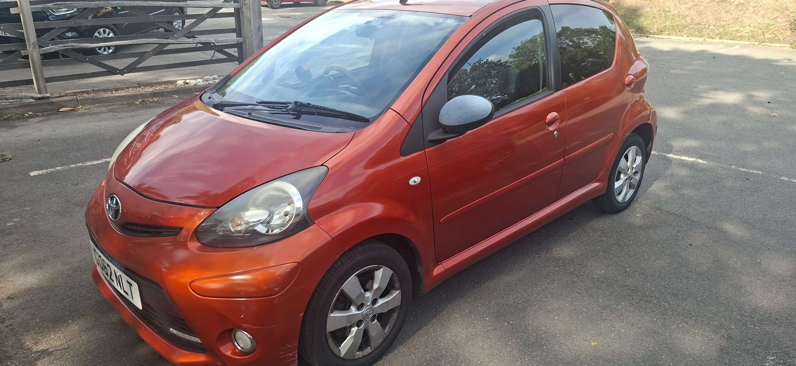 A 2012 TOYOTA AYGO 1.0 VVT-i Fire Hatchback 5dr Petrol Manual Euro 5 (67 ps) A 2012 TOYOTA AYGO 1.0 VVT-i Fire Hatchback 5dr Petrol Manual Euro 5 (67 ps)