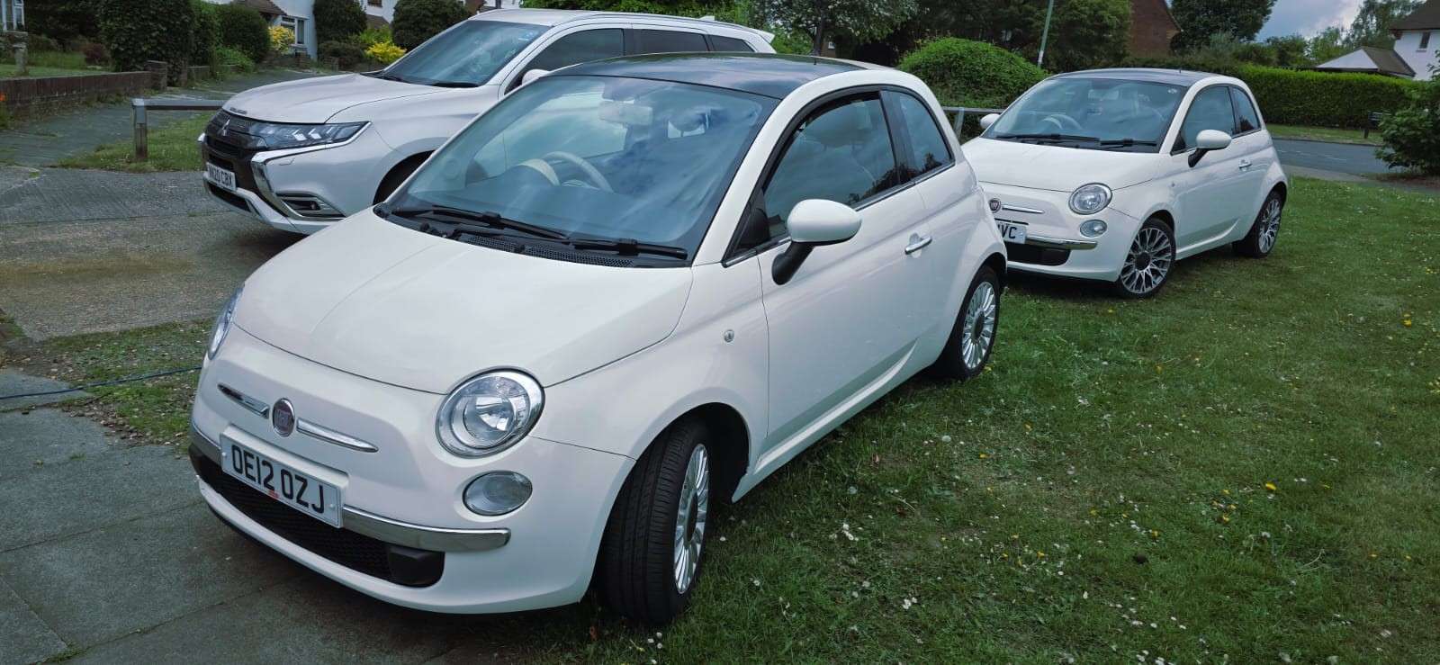 A 2012 FIAT 500 0.9 TwinAir Lounge Hatchback 3dr Petrol Manual Euro 5 (s/s) (85 bhp) A 2012 FIAT 500 0.9 TwinAir Lounge Hatchback 3dr Petrol Manual Euro 5 (s/s) (85 bhp)