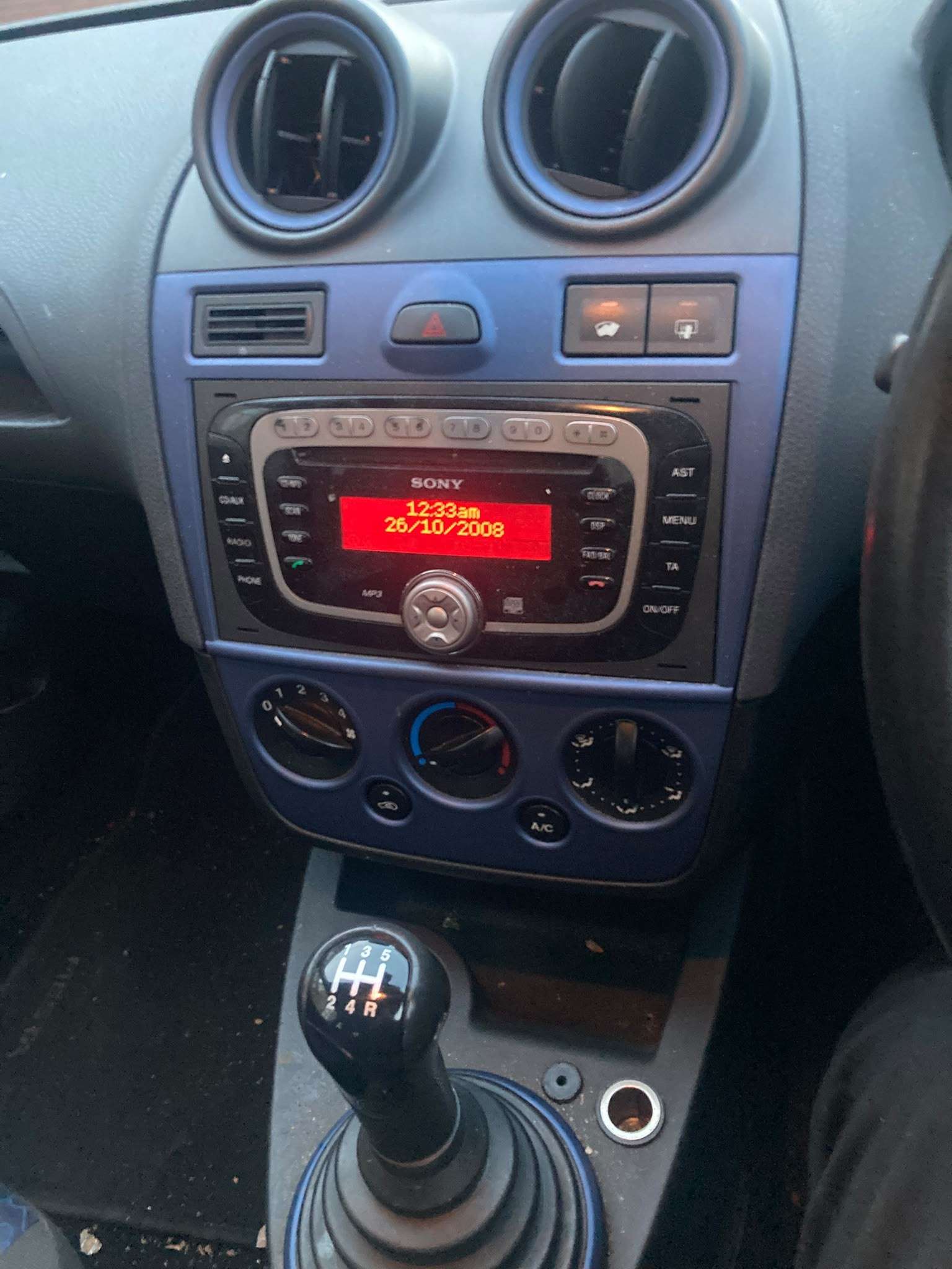 A 2008 FORD FIESTA 1.4 Zetec Blue Edition Hatchback 3dr Petrol Manual (147 g/km, 79 bhp) A 2008 FORD FIESTA 1.4 Zetec Blue Edition Hatchback 3dr Petrol Manual (147 g/km, 79 bhp)