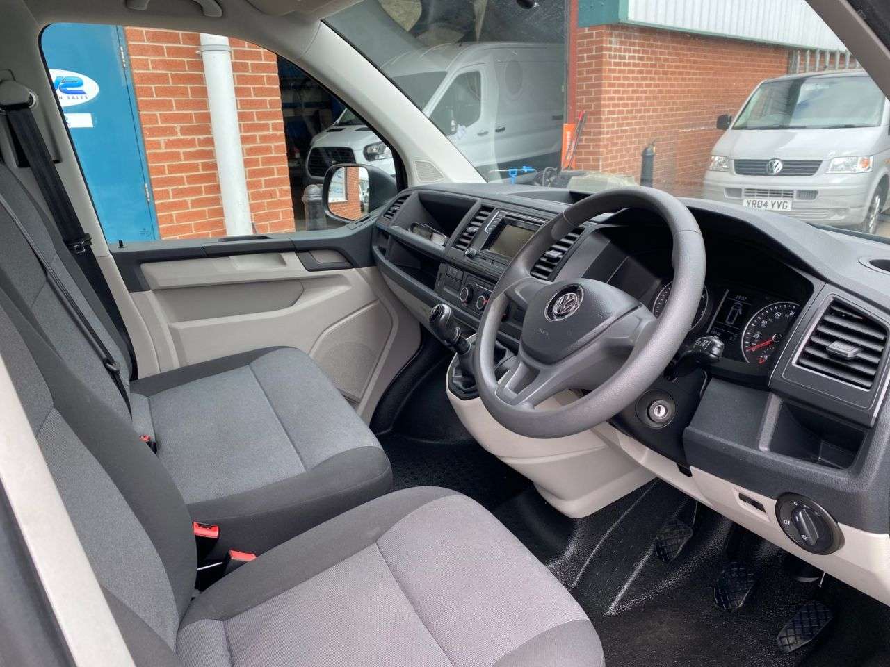 2017 VOLKSWAGEN TRANSPORTER 2017 VOLKSWAGEN TRANSPORTER