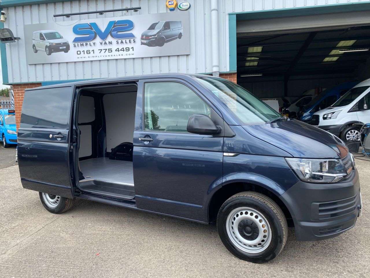 A 2017 VOLKSWAGEN TRANSPORTER T30 TDI P/V STARTLINE BMT A 2017 VOLKSWAGEN TRANSPORTER T30 TDI P/V STARTLINE BMT