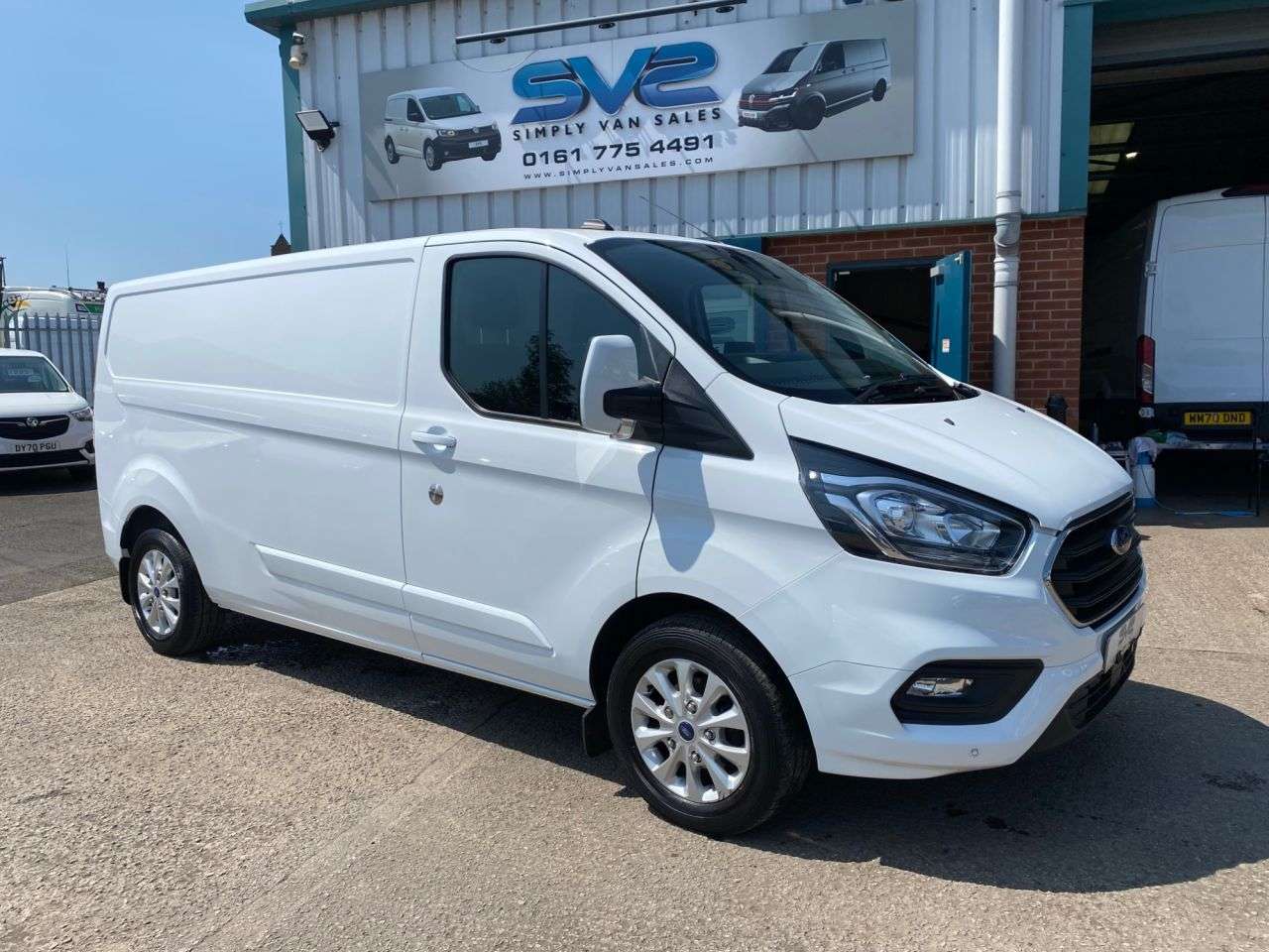 A 2021 FORD TRANSIT CUSTOM T300 L2 H1 LWB EURO 6 LIMITED MODEL WITH AIRCON 76K MILES *** FREE MAINLAND A 2021 FORD TRANSIT CUSTOM T300 L2 H1 LWB EURO 6 LIMITED MODEL WITH AIRCON 76K MILES *** FREE MAINLAND