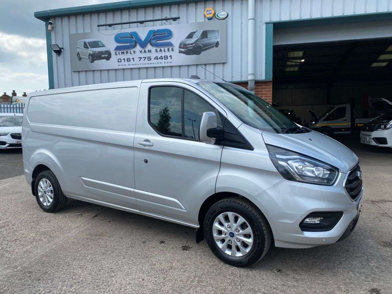 A 2021 FORD TRANSIT CUSTOM 2.0 T300 L2 H1 LWB EURO 6 LIMITED MODEL WITH AIRCON 78K MILES *** FREE MAIN A 2021 FORD TRANSIT CUSTOM 2.0 T300 L2 H1 LWB EURO 6 LIMITED MODEL WITH AIRCON 78K MILES *** FREE MAIN