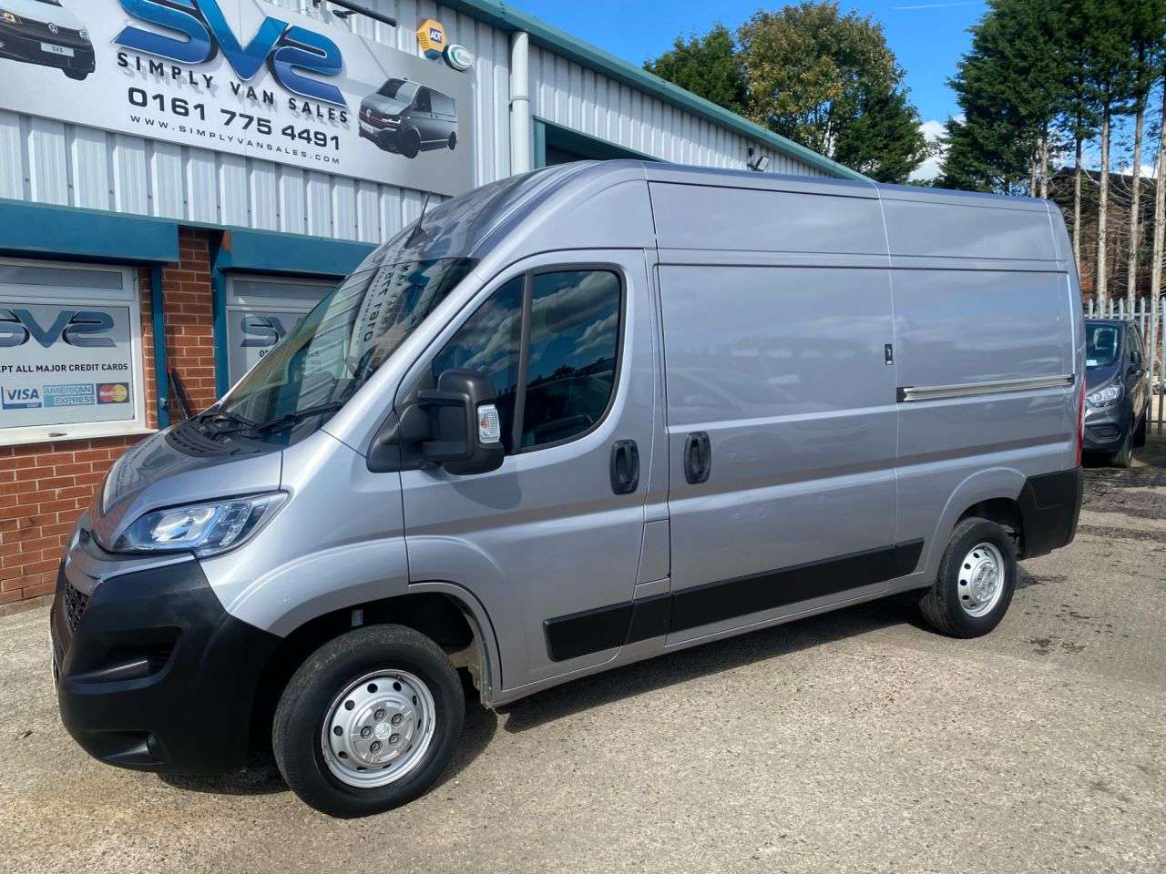 A 2022 CITROEN RELAY 2.2 BLUE HDI L2 MWB SILVER ENTERPRISE WITH A/C 41K MILES *** FREE MAINLAND A 2022 CITROEN RELAY 2.2 BLUE HDI L2 MWB SILVER ENTERPRISE WITH A/C 41K MILES *** FREE MAINLAND