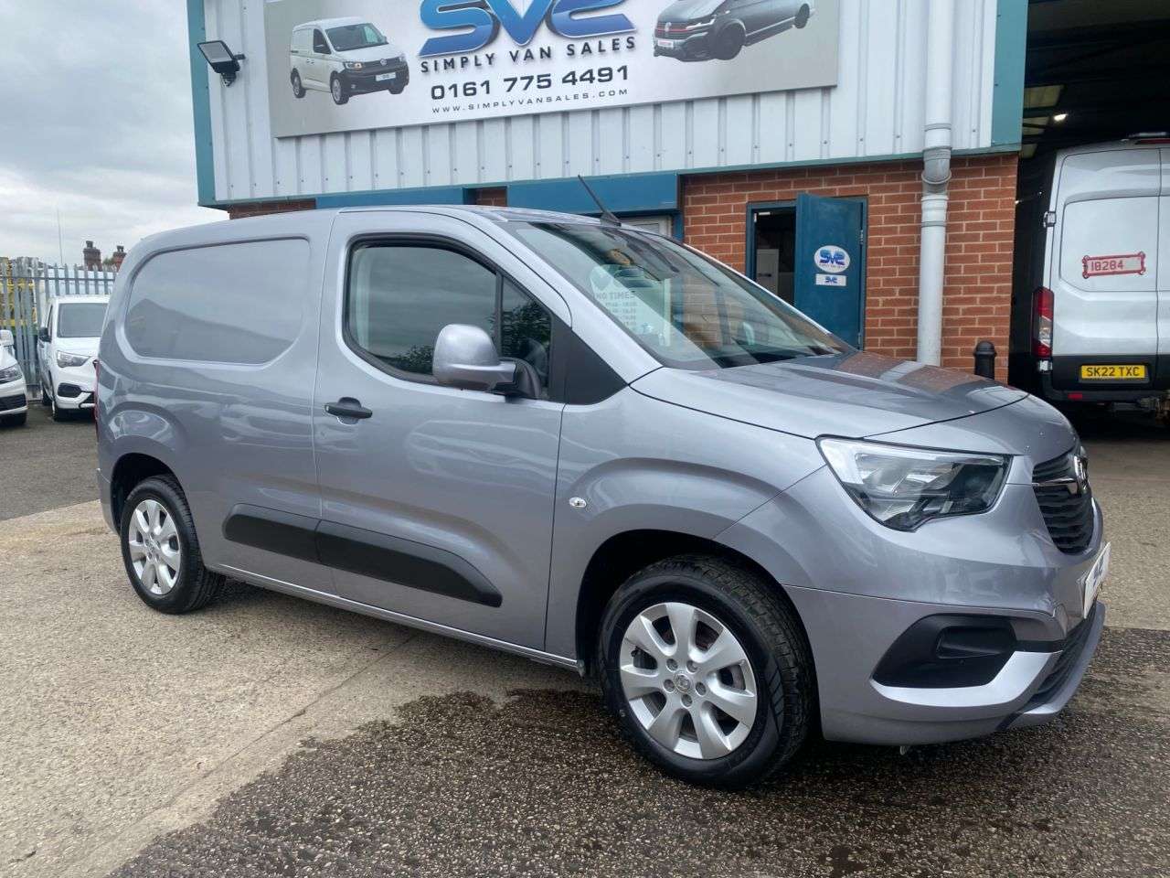 A 2021 VAUXHALL COMBO 1.5 L1 SWB EURO 6 GRIFFIN 3 SEATS AIR CON METALLIC GREY *** FREE MAINLAND U A 2021 VAUXHALL COMBO 1.5 L1 SWB EURO 6 GRIFFIN 3 SEATS AIR CON METALLIC GREY *** FREE MAINLAND U