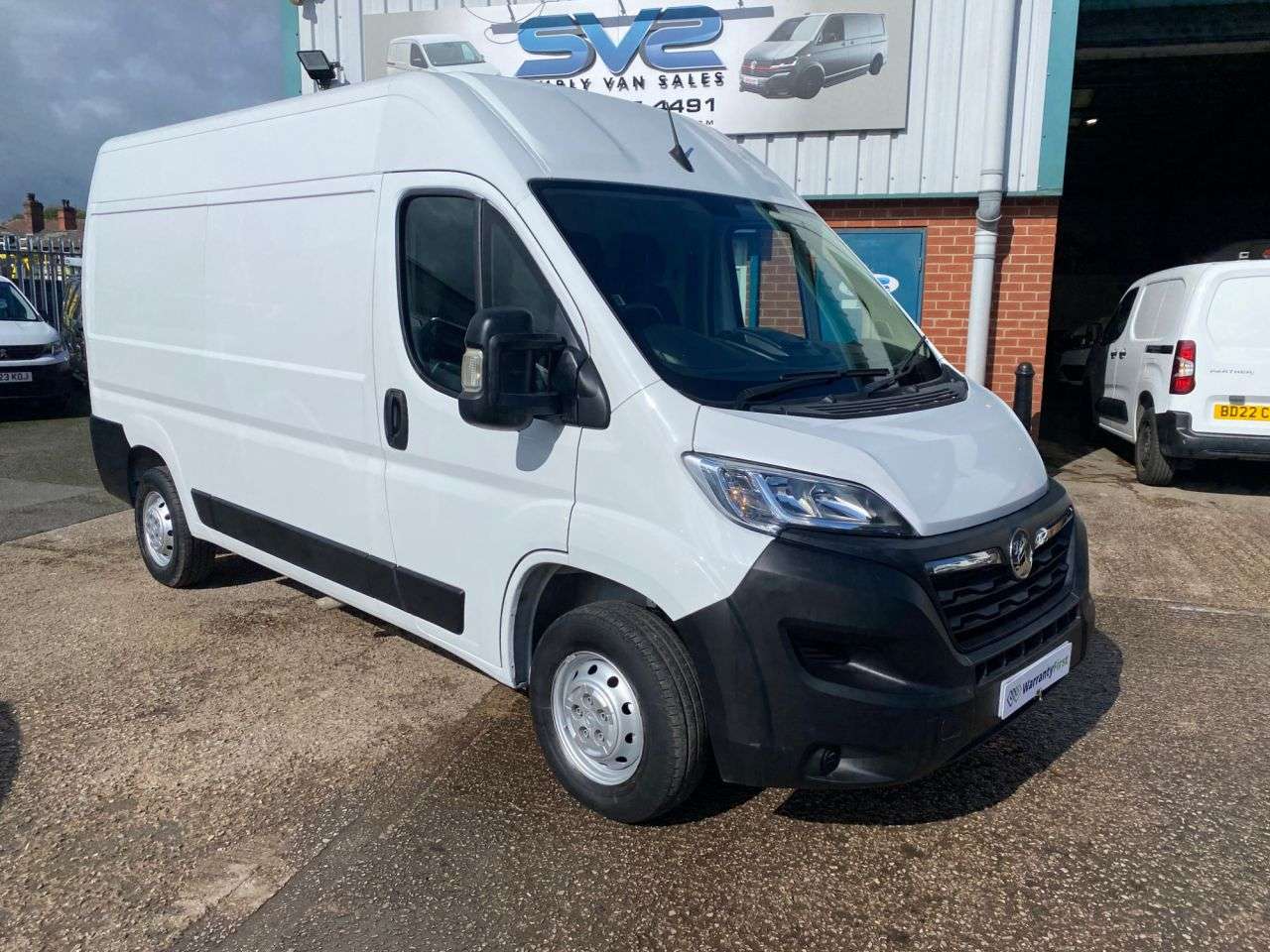 A 2022 VAUXHALL MOVANO 2.2 CDTi 3500 BITURBO DYNAMIC MWB L2 H2 VAN EURO 6 140bhp A 2022 VAUXHALL MOVANO 2.2 CDTi 3500 BITURBO DYNAMIC MWB L2 H2 VAN EURO 6 140bhp