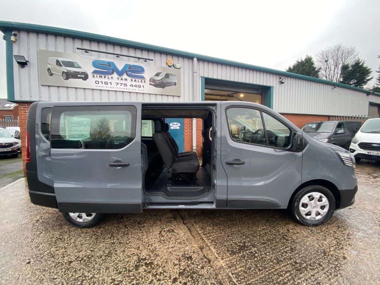 2022 RENAULT TRAFIC 2022 RENAULT TRAFIC
