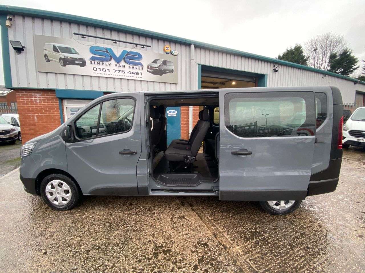 2022 RENAULT TRAFIC 2022 RENAULT TRAFIC