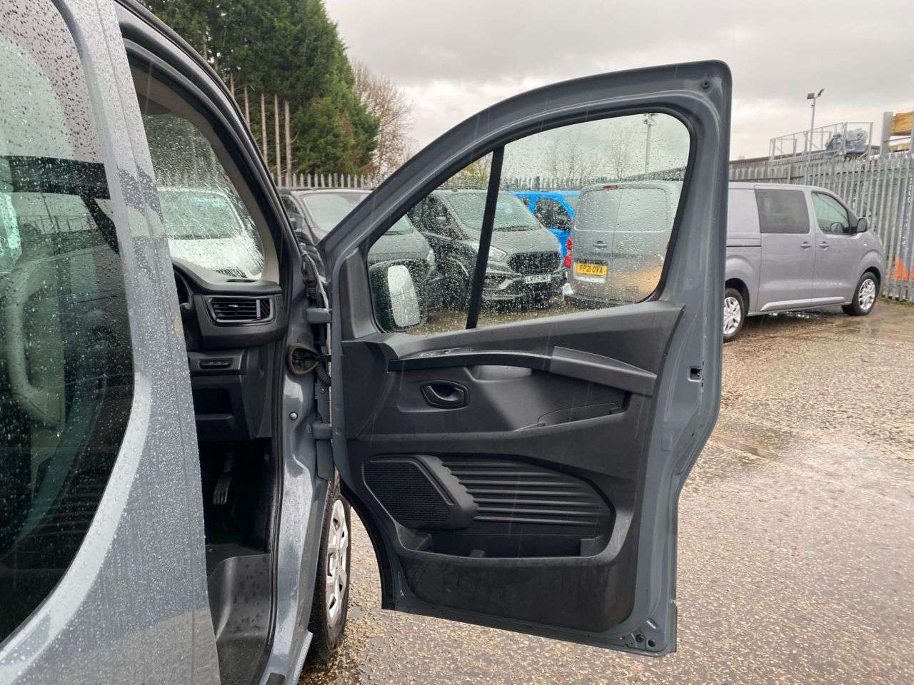 2022 RENAULT TRAFIC 2022 RENAULT TRAFIC