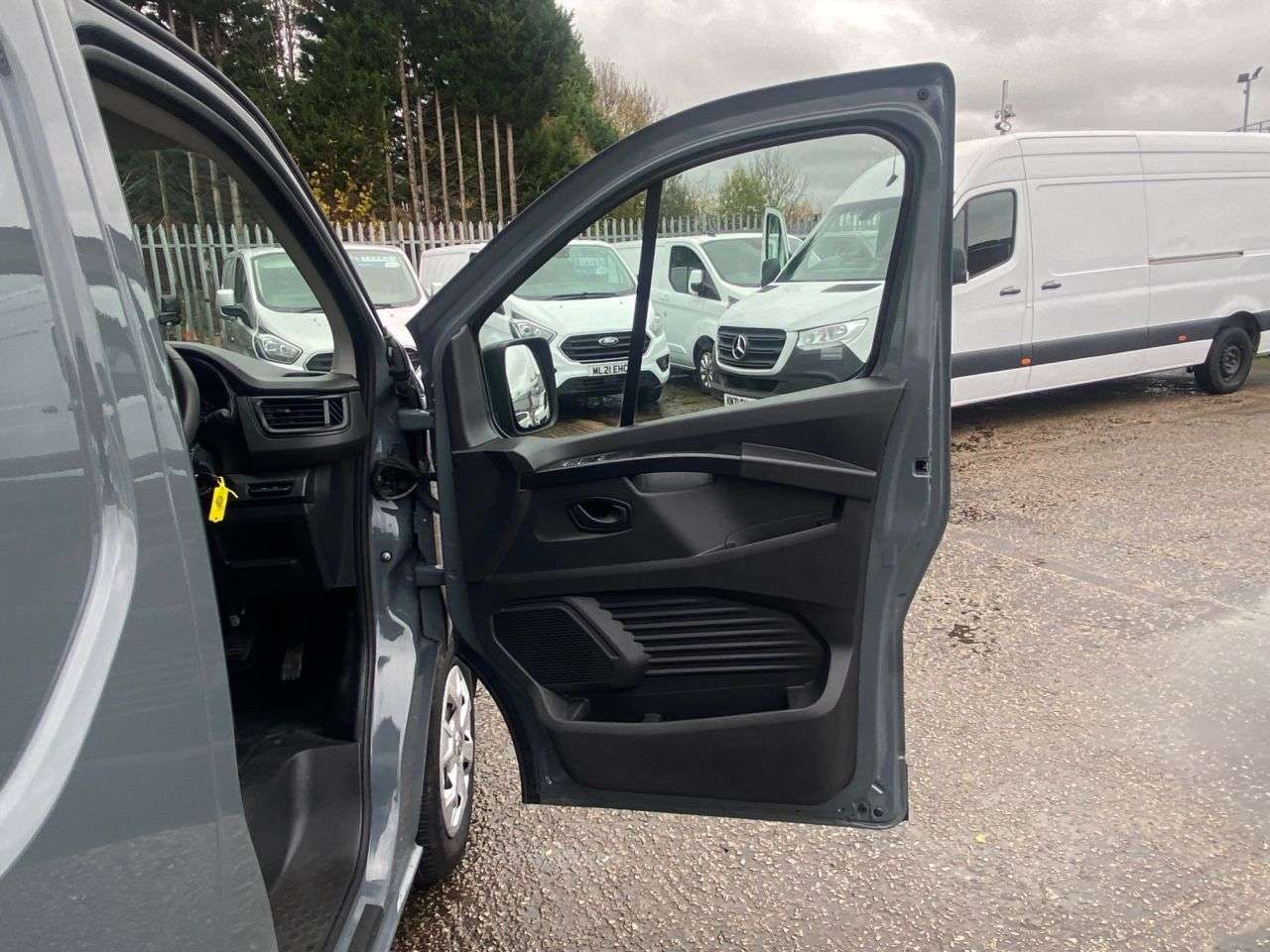 2022 RENAULT TRAFIC 2022 RENAULT TRAFIC