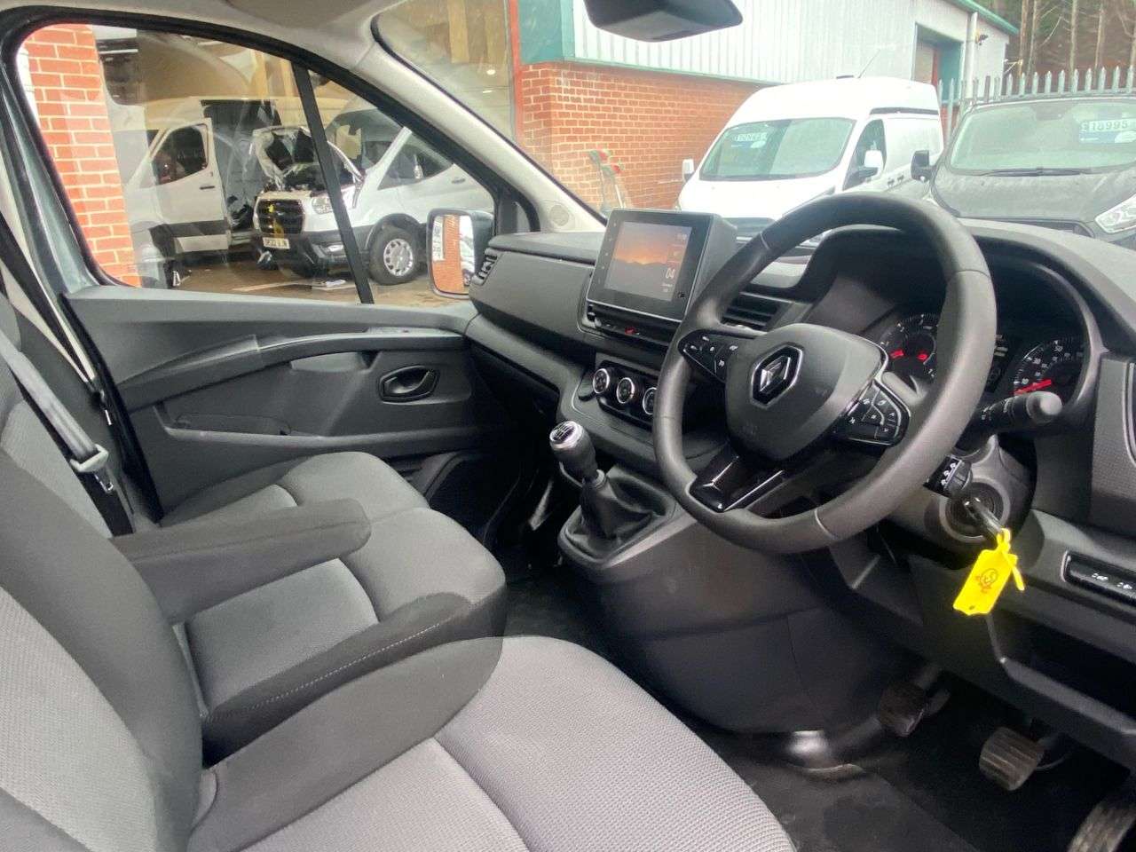 2022 RENAULT TRAFIC 2022 RENAULT TRAFIC