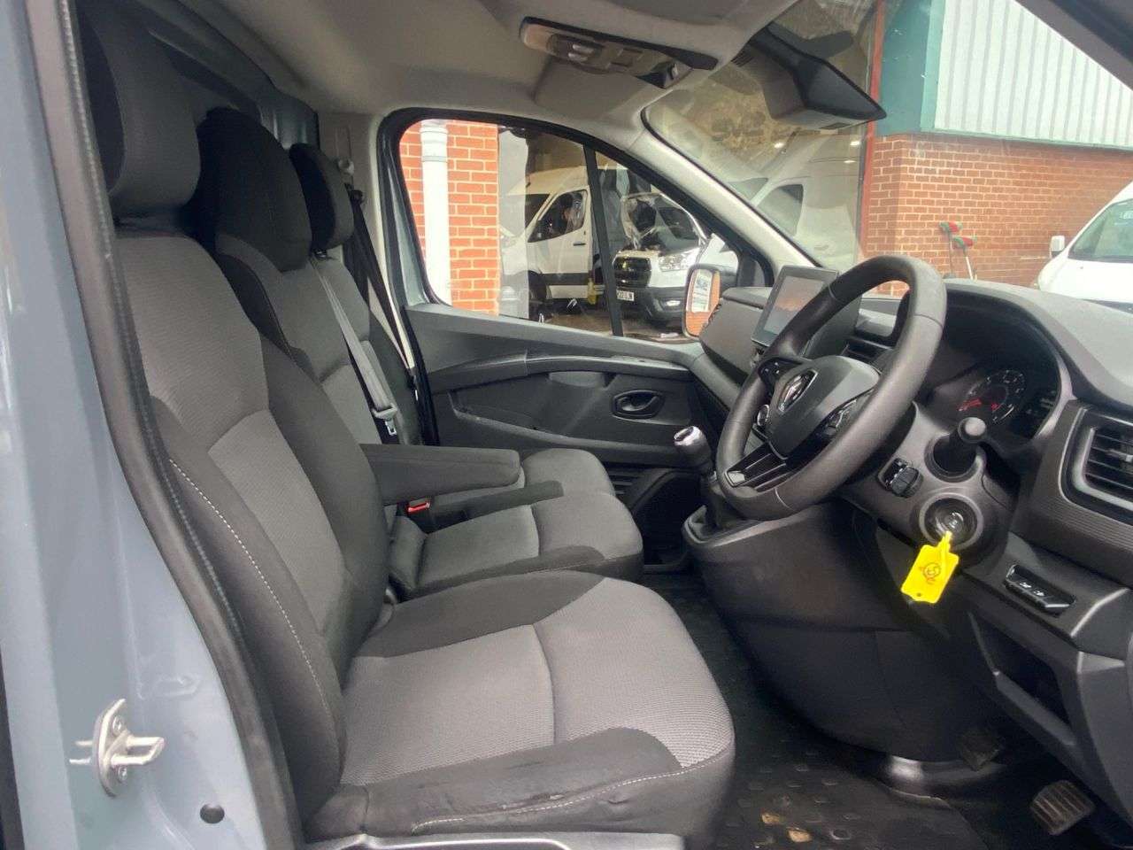 2022 RENAULT TRAFIC 2022 RENAULT TRAFIC