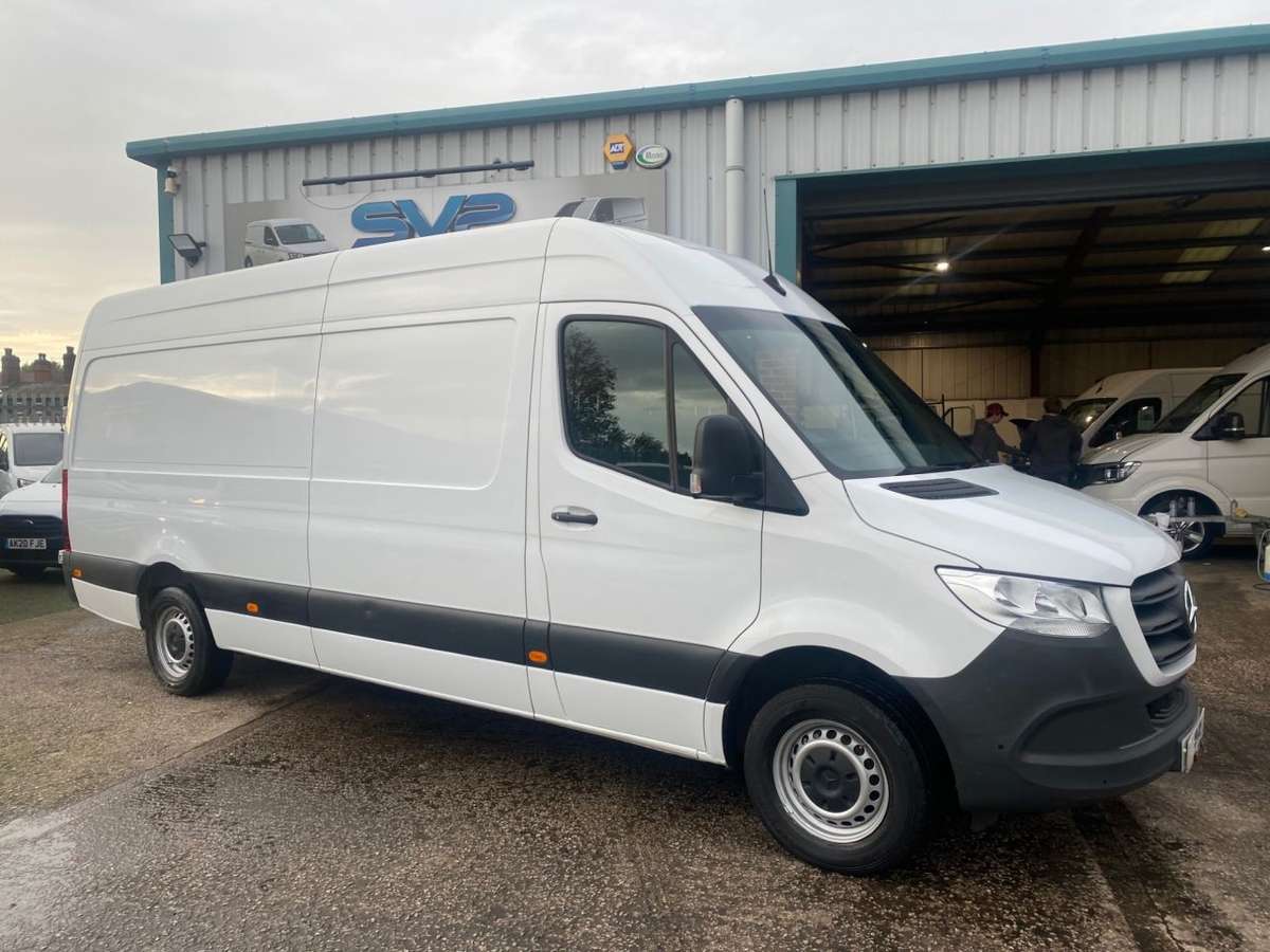 Check out this Mercedes-benz Sprinter 2021 Diesel Manual