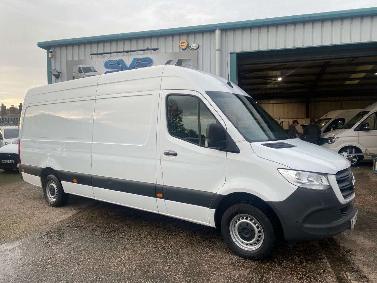 A 2021 MERCEDES-BENZ SPRINTER TOP SPEC RWD L3 LWB PREMIUM *AIR CON* 70K MILES *** FREE MAINLAND UK DELIVE A 2021 MERCEDES-BENZ SPRINTER TOP SPEC RWD L3 LWB PREMIUM *AIR CON* 70K MILES *** FREE MAINLAND UK DELIVE
