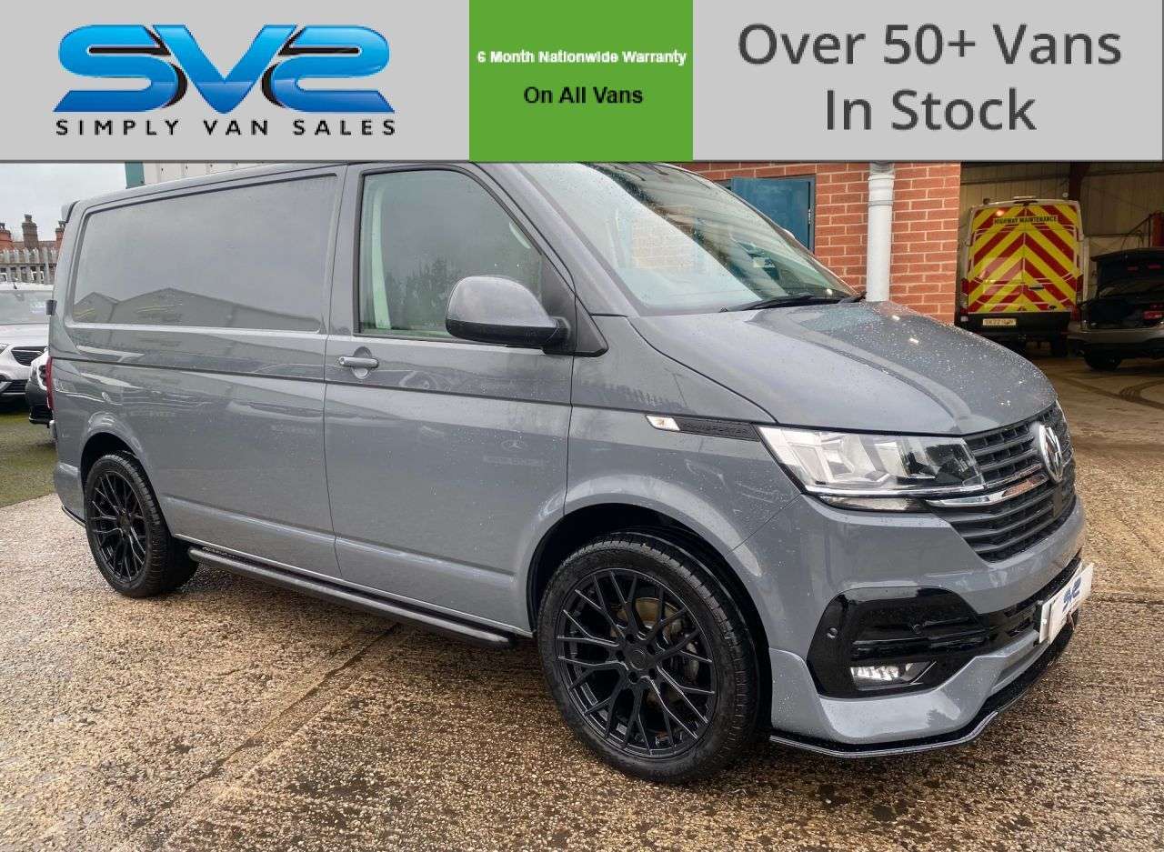 A 2021 VOLKSWAGEN TRANSPORTER 6SPD 150BHP SWB T28 PURE GREY HIGHLINE LEIGHTON SPORT PACK FSH A 2021 VOLKSWAGEN TRANSPORTER 6SPD 150BHP SWB T28 PURE GREY HIGHLINE LEIGHTON SPORT PACK FSH