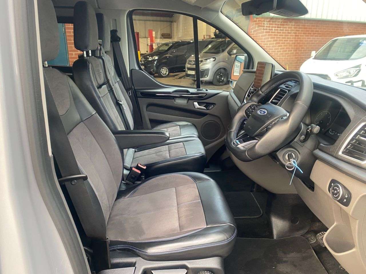 2023 FORD TRANSIT CUSTOM 2023 FORD TRANSIT CUSTOM