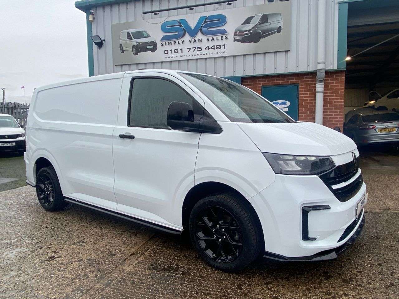 A 2025 VOLKSWAGEN TRANSPORTER 2.0 TDI T28 T7 SWB COMMERCE PLUS TRANSPORTER WITH SV PACK 1700 MILES A 2025 VOLKSWAGEN TRANSPORTER 2.0 TDI T28 T7 SWB COMMERCE PLUS TRANSPORTER WITH SV PACK 1700 MILES