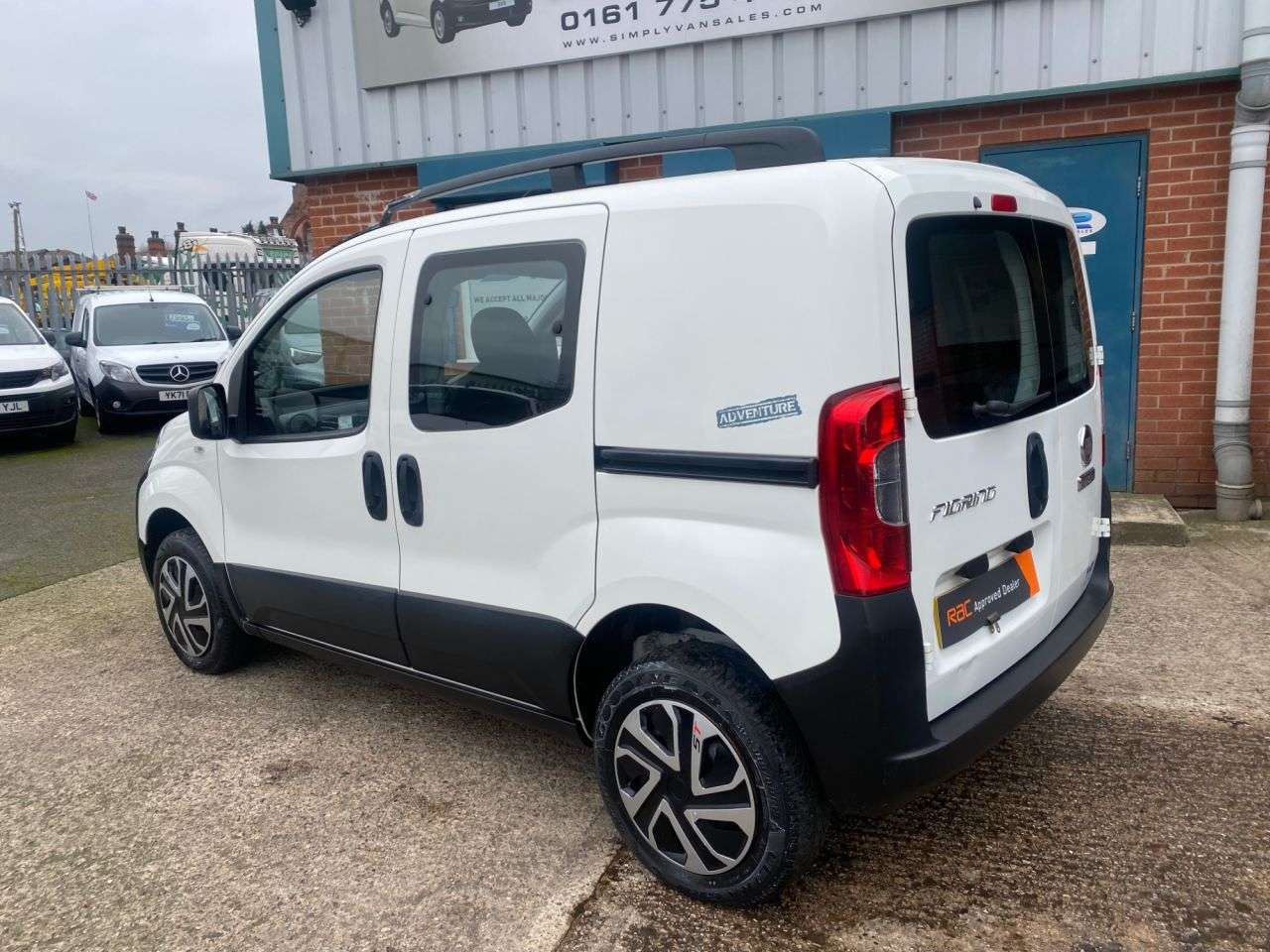 2018 FIAT FIORINO 2018 FIAT FIORINO