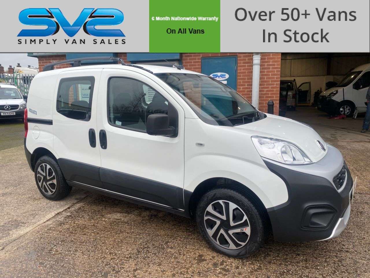A 2018 FIAT FIORINO 1.3 ADVENTURE FACTORY 5 SEAT EURO 6 COMBI / CREW VAN 75K MILES A 2018 FIAT FIORINO 1.3 ADVENTURE FACTORY 5 SEAT EURO 6 COMBI / CREW VAN 75K MILES