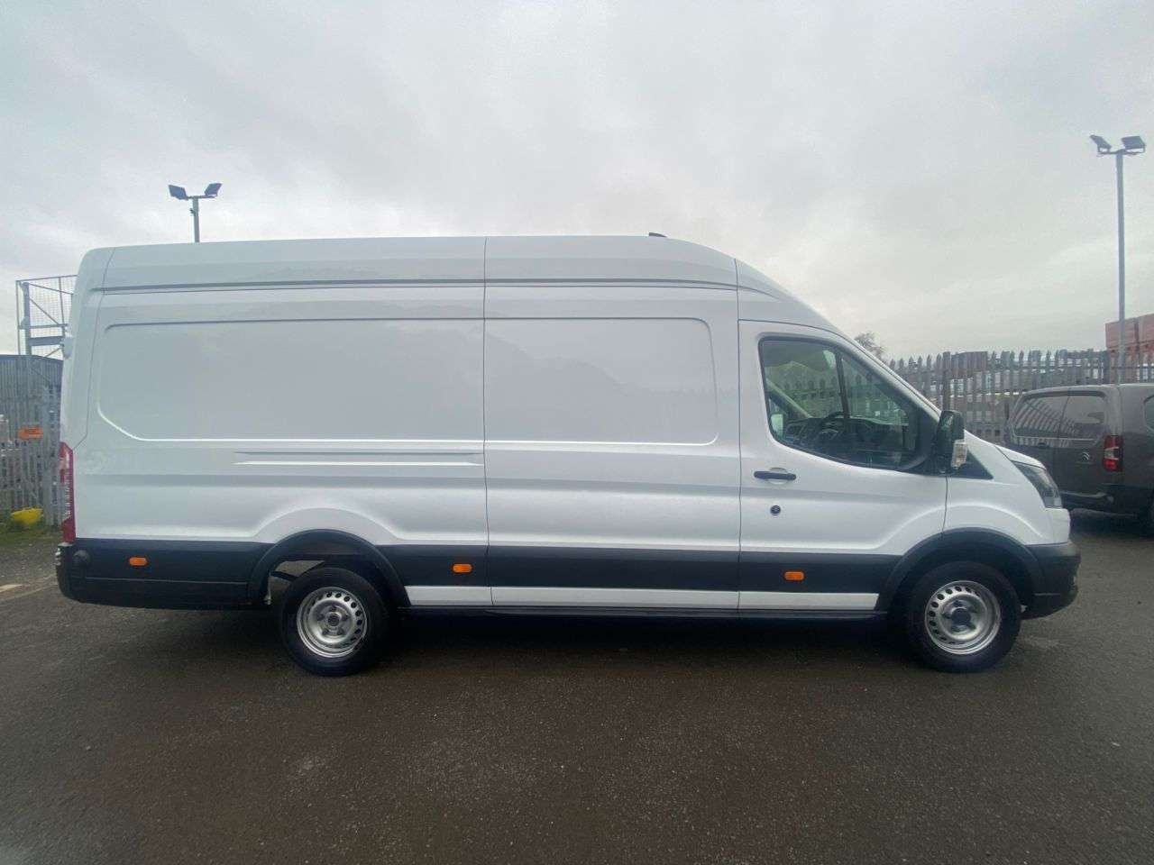 A 2023 FORD TRANSIT 2.0 T350 RWD L4 EURO 6 XLWB JUMBO BIGGER 170BHP 69K MILES *** FREE MAINLAND A 2023 FORD TRANSIT 2.0 T350 RWD L4 EURO 6 XLWB JUMBO BIGGER 170BHP 69K MILES *** FREE MAINLAND