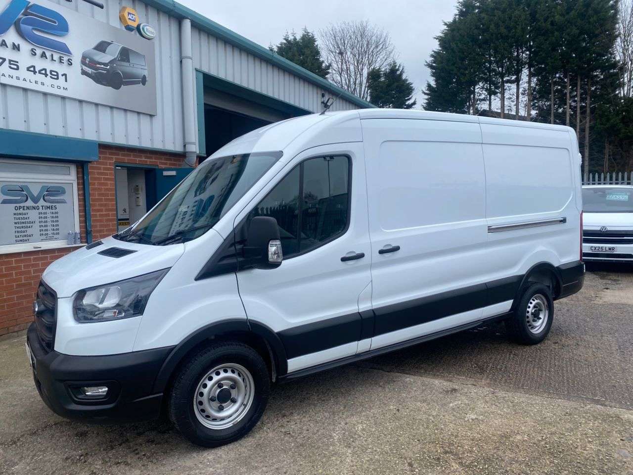 A 2022 FORD TRANSIT 2.0 T350 EURO 6 L3 H2 LWB MED ROOF 79K MILES PARK ASSIST A 2022 FORD TRANSIT 2.0 T350 EURO 6 L3 H2 LWB MED ROOF 79K MILES PARK ASSIST