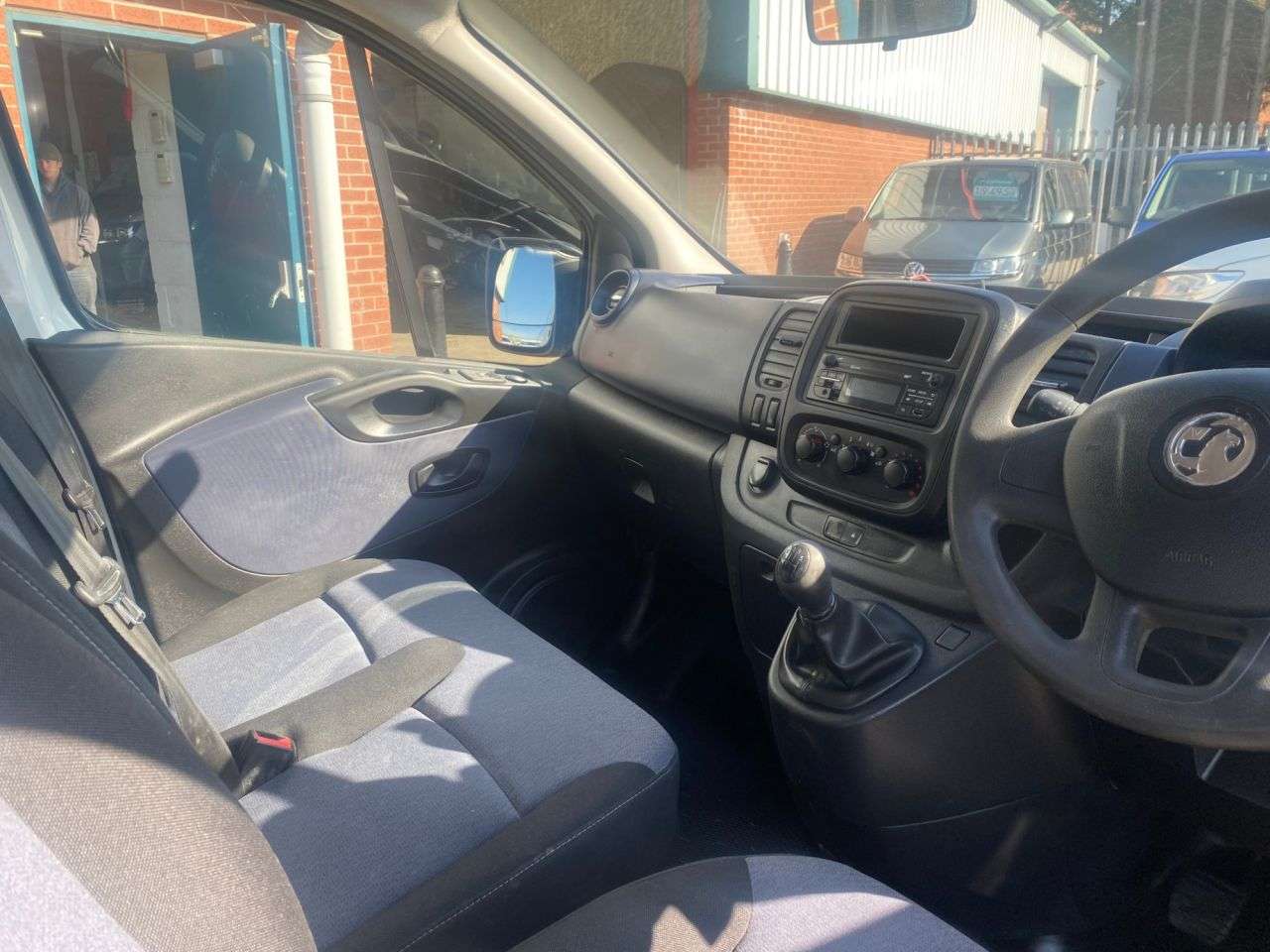 2017 VAUXHALL VIVARO 2017 VAUXHALL VIVARO