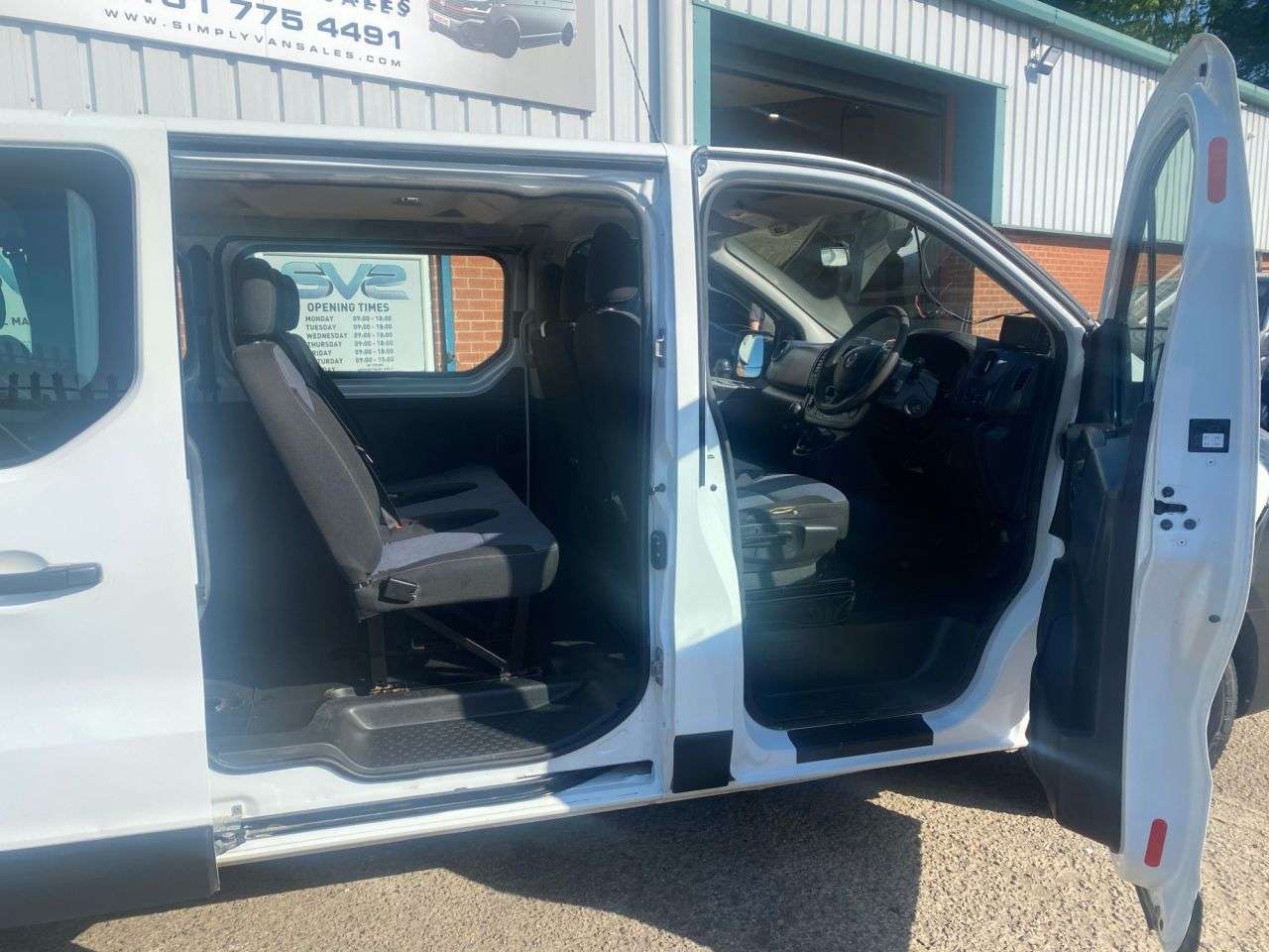 2017 VAUXHALL VIVARO 2017 VAUXHALL VIVARO