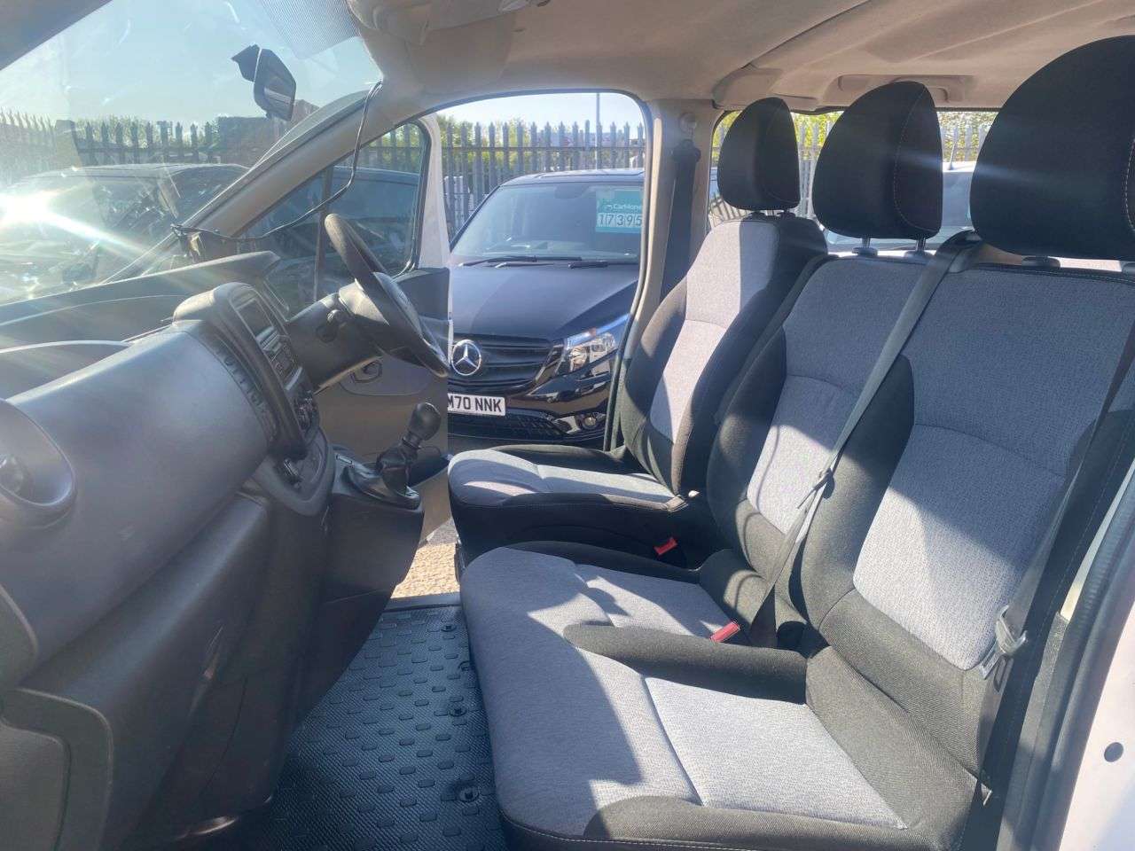 2017 VAUXHALL VIVARO 2017 VAUXHALL VIVARO