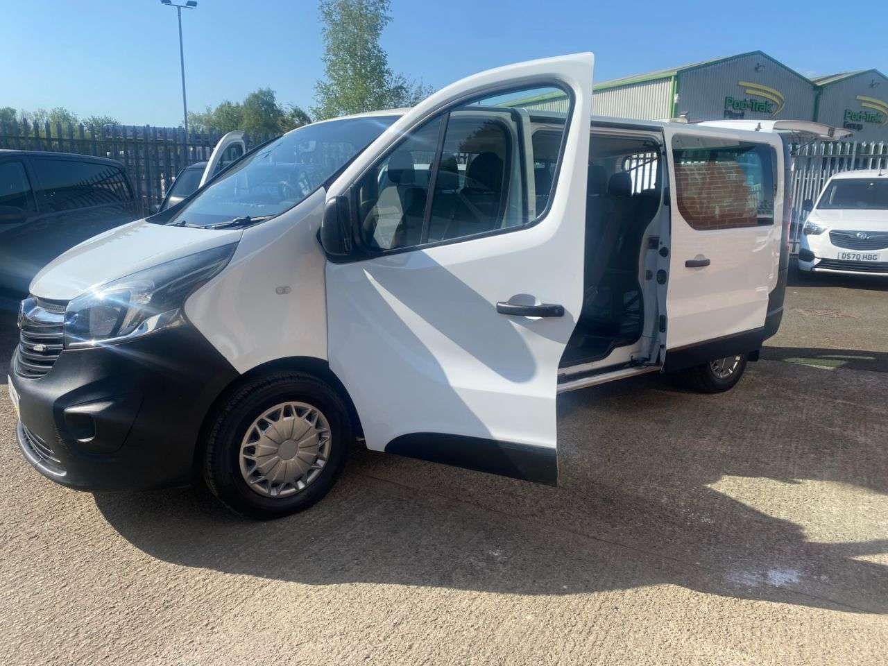 2017 VAUXHALL VIVARO 2017 VAUXHALL VIVARO