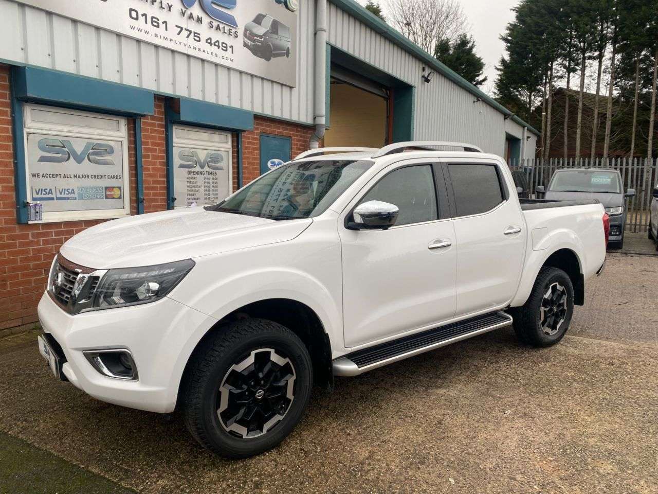 A 2021 NISSAN NAVARA 2.3 DCI DOUBLE CAB TEKNA 4X4 4WD AUTO 5 SEAT PICK UP 85K FSH A 2021 NISSAN NAVARA 2.3 DCI DOUBLE CAB TEKNA 4X4 4WD AUTO 5 SEAT PICK UP 85K FSH