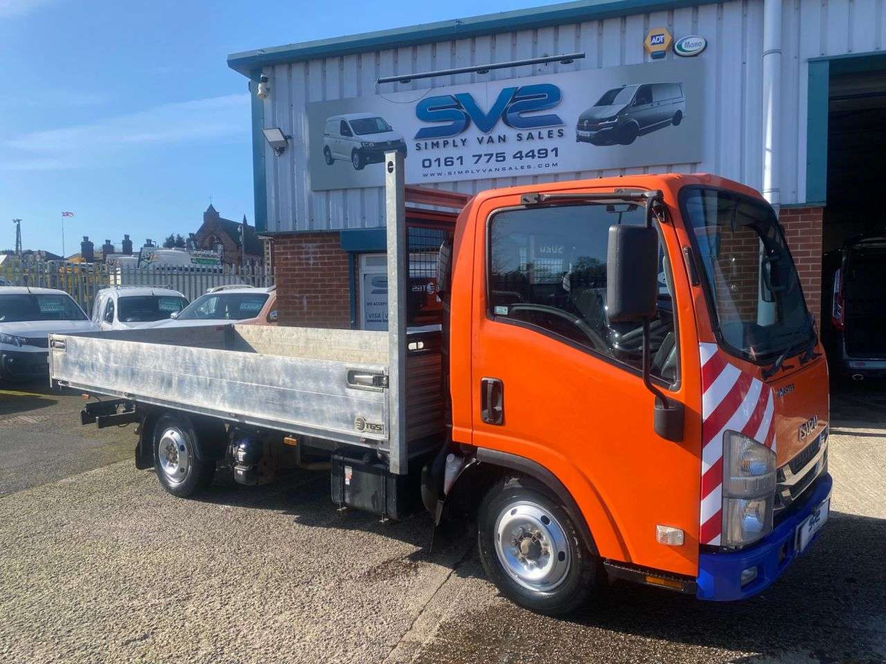 A 2020 ISUZU GRAFTER 1.9D N35 EURO 6 ALLOY BODY DROPSIDE 75K MILES 4.45M LOAD A 2020 ISUZU GRAFTER 1.9D N35 EURO 6 ALLOY BODY DROPSIDE 75K MILES 4.45M LOAD