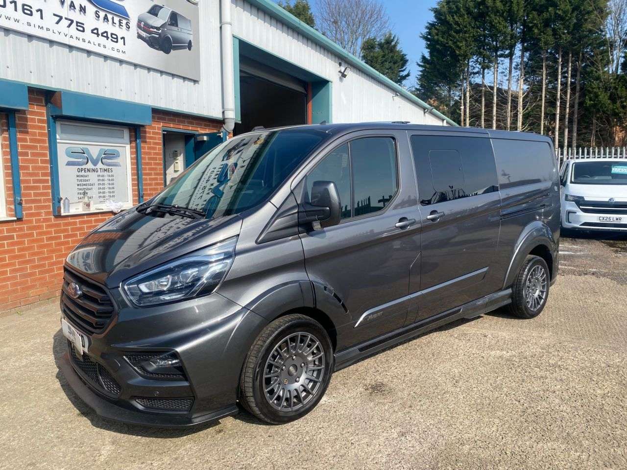 A 2021 FORD TRANSIT CUSTOM MS-RT 5 SEAT L2 LWB AUTOMATIC CREW VAN 76K * NO VAT TO PAY * A 2021 FORD TRANSIT CUSTOM MS-RT 5 SEAT L2 LWB AUTOMATIC CREW VAN 76K * NO VAT TO PAY *