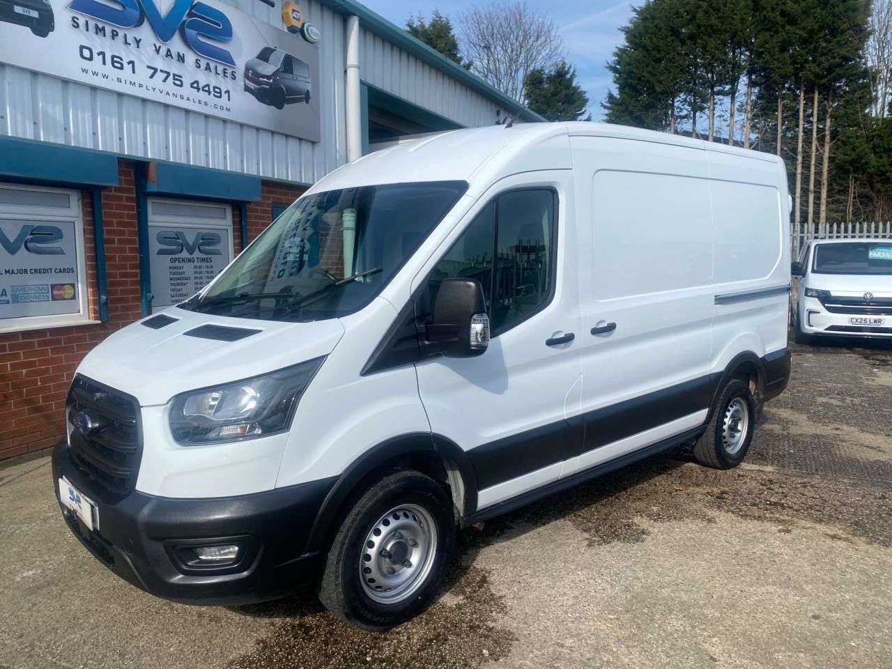 A 2022 FORD TRANSIT AWD 4X4 L2 H2 MWB MED ROOF WORKSHOP AIRCON 86K MILES A 2022 FORD TRANSIT AWD 4X4 L2 H2 MWB MED ROOF WORKSHOP AIRCON 86K MILES