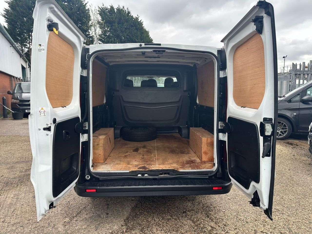 2021 RENAULT TRAFIC 2021 RENAULT TRAFIC