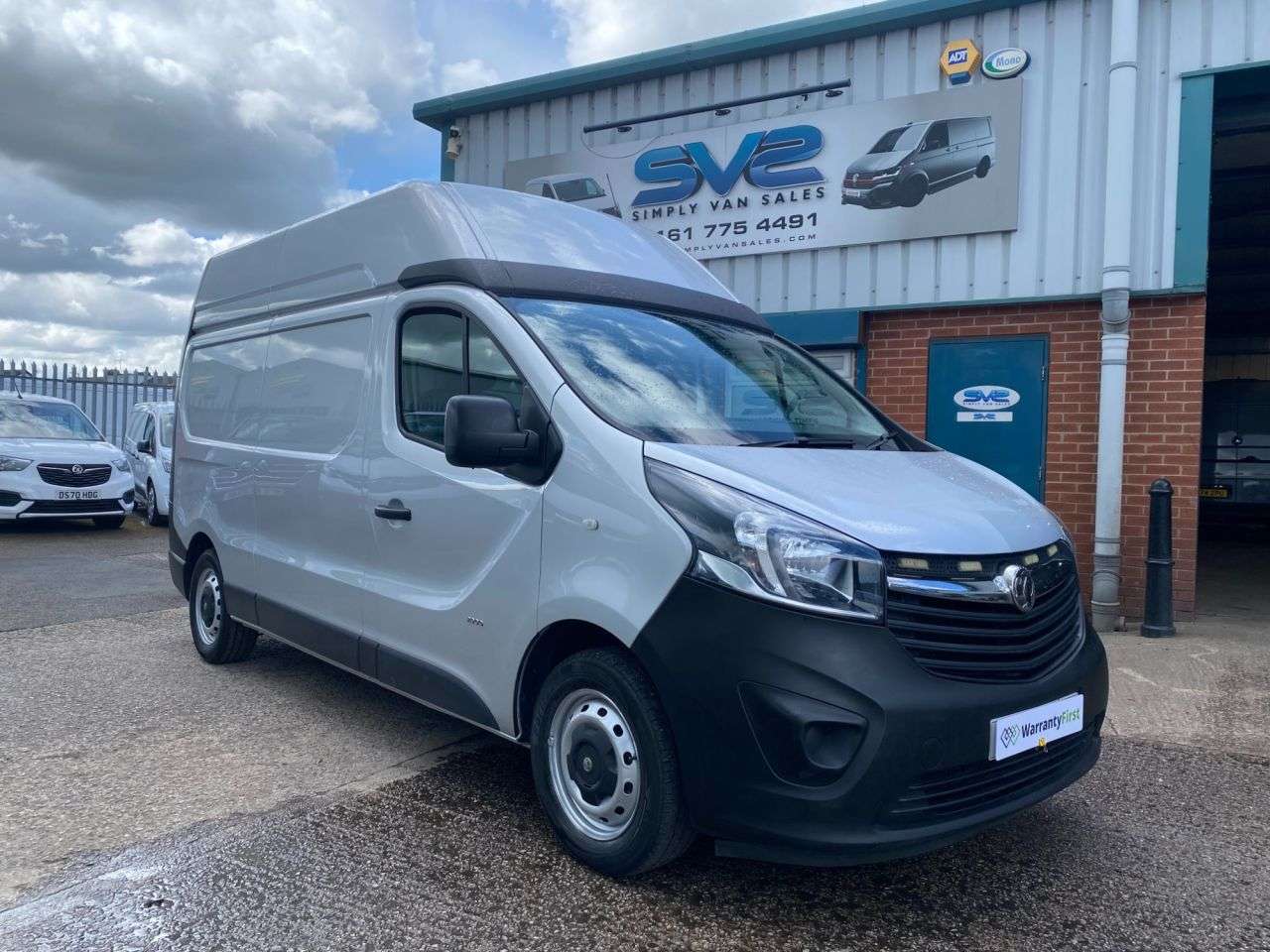 A 2018 VAUXHALL VIVARO 1.6 CDTi LWB HIGH ROOF L2 H2 Euro 6 (125 bhp) IDEAL CAMPER VAN A 2018 VAUXHALL VIVARO 1.6 CDTi LWB HIGH ROOF L2 H2 Euro 6 (125 bhp) IDEAL CAMPER VAN