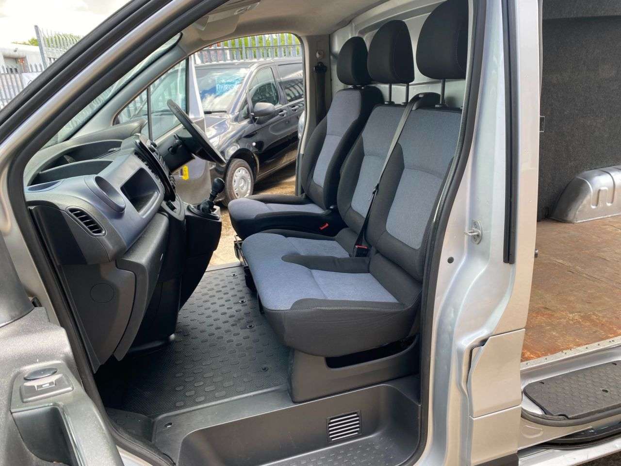 2018 VAUXHALL VIVARO 2018 VAUXHALL VIVARO